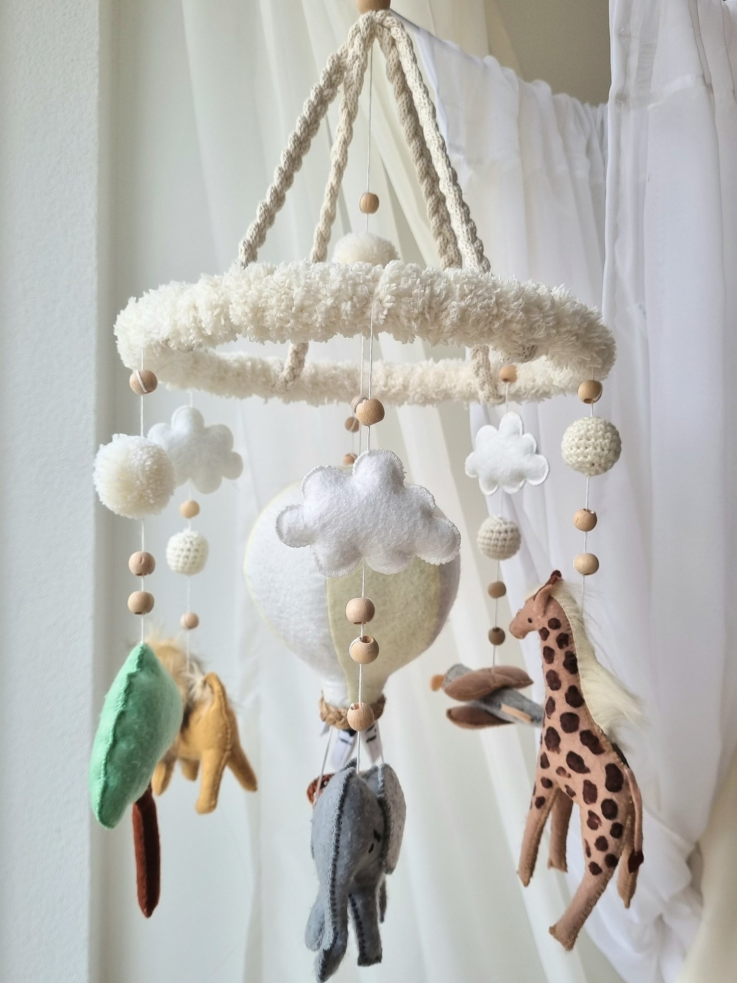 Baby Mobile fliegender Ballon Puffel