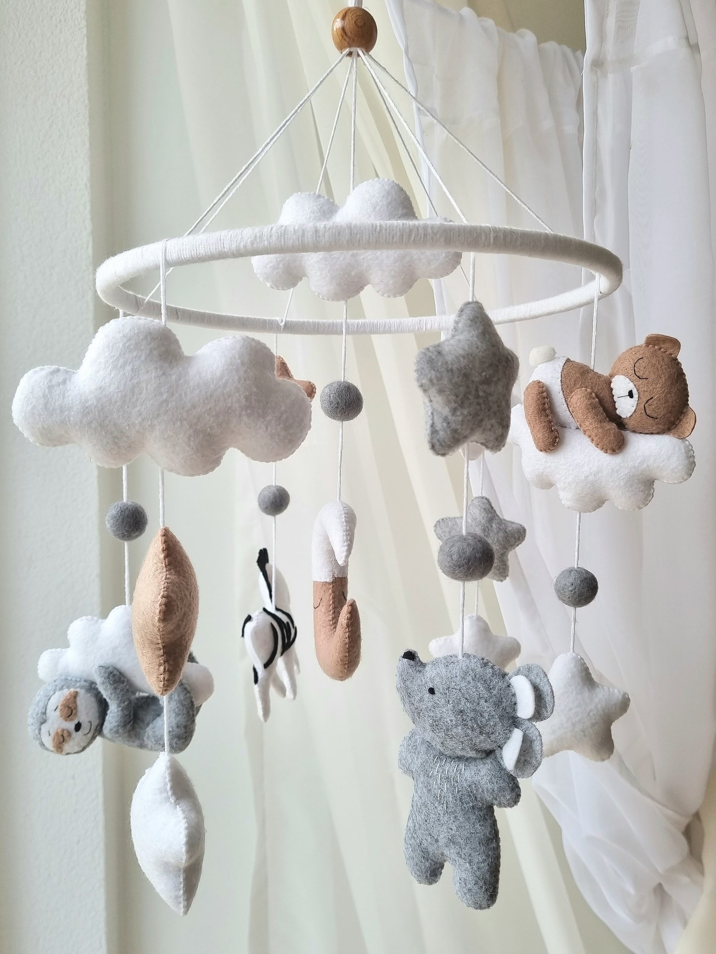 Baby Mobile Tierfreunde braun/grau