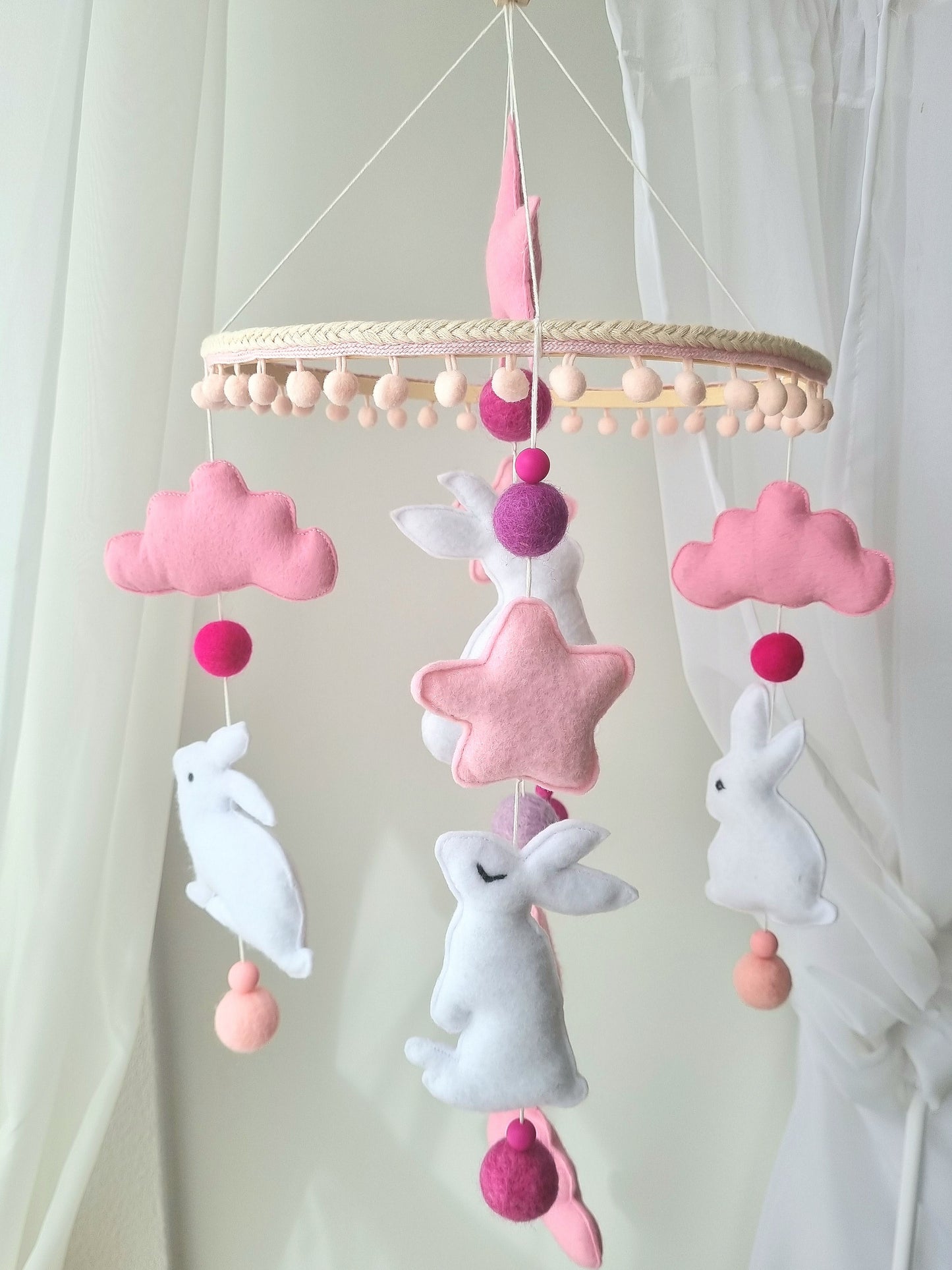 Baby Mobile Häschen rosa