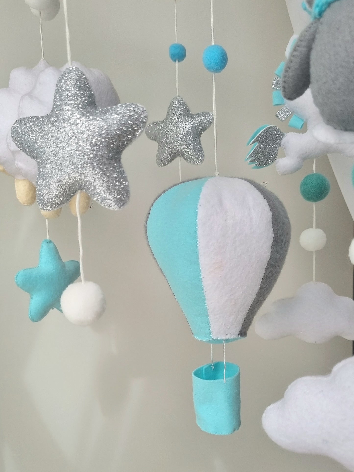 Baby Mobile Heissluftballon blau/weiss/grau