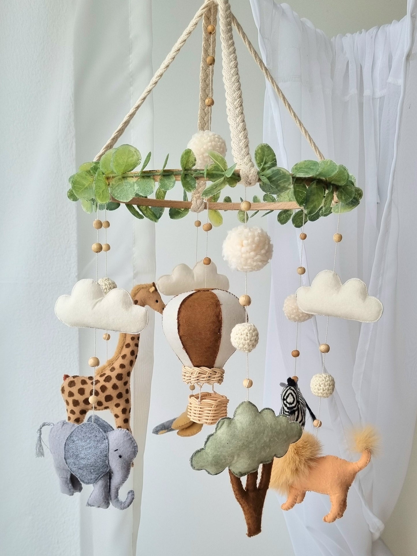 Baby Mobile fliegender Ballon braun