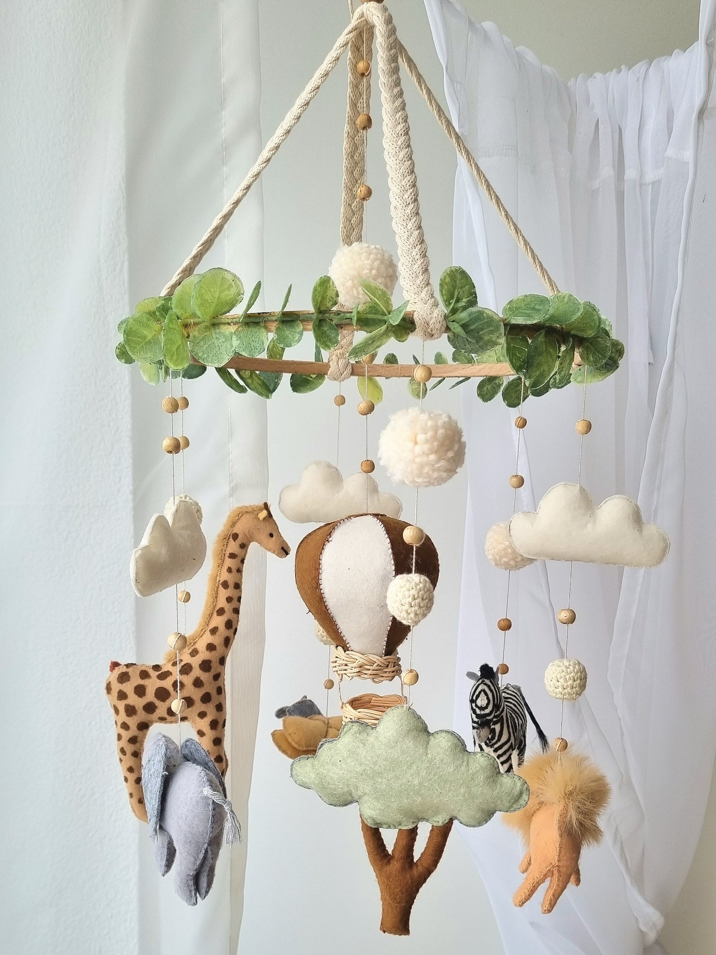 Baby Mobile fliegender Ballon braun