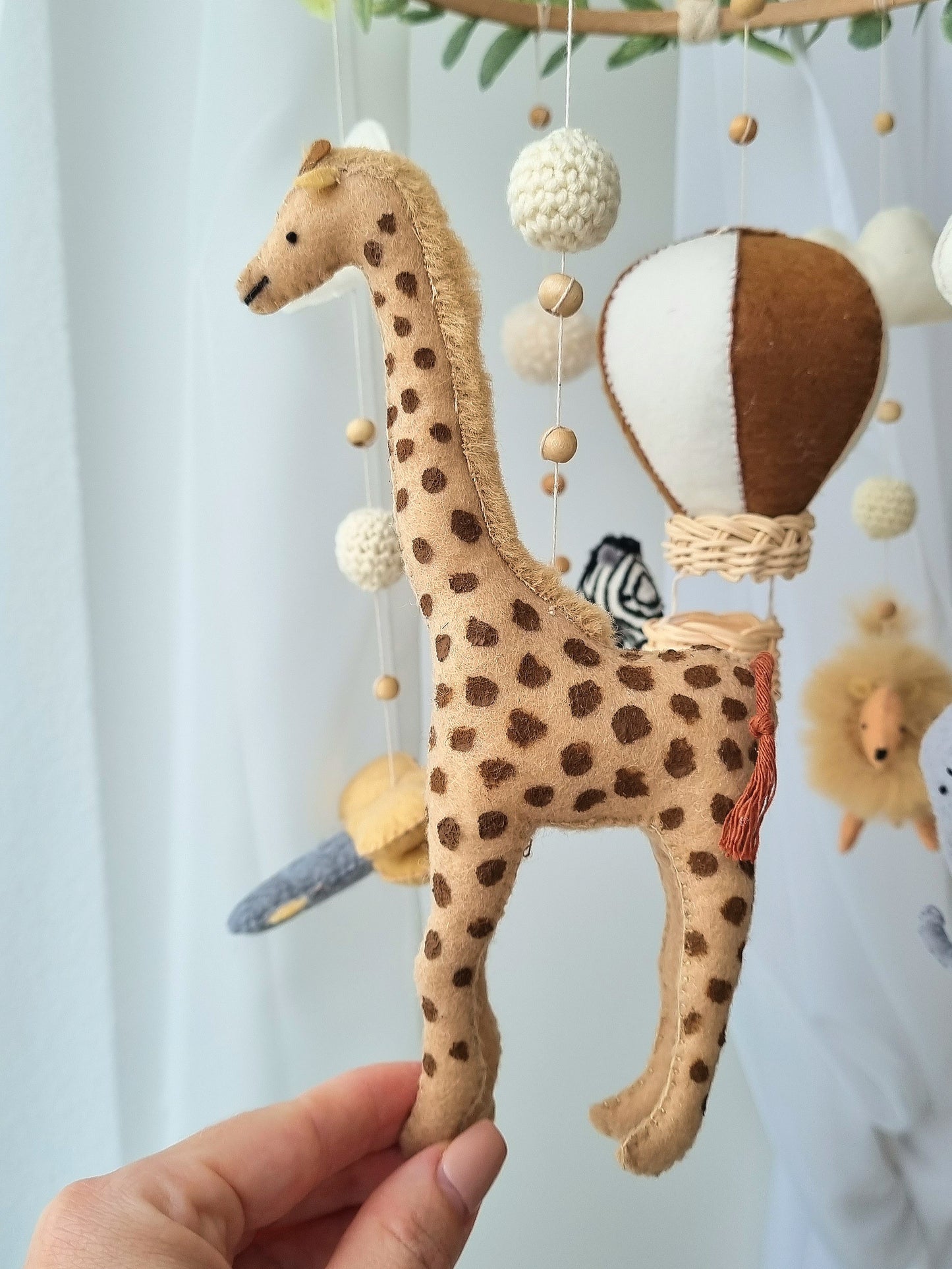 Baby Mobile fliegender Ballon braun