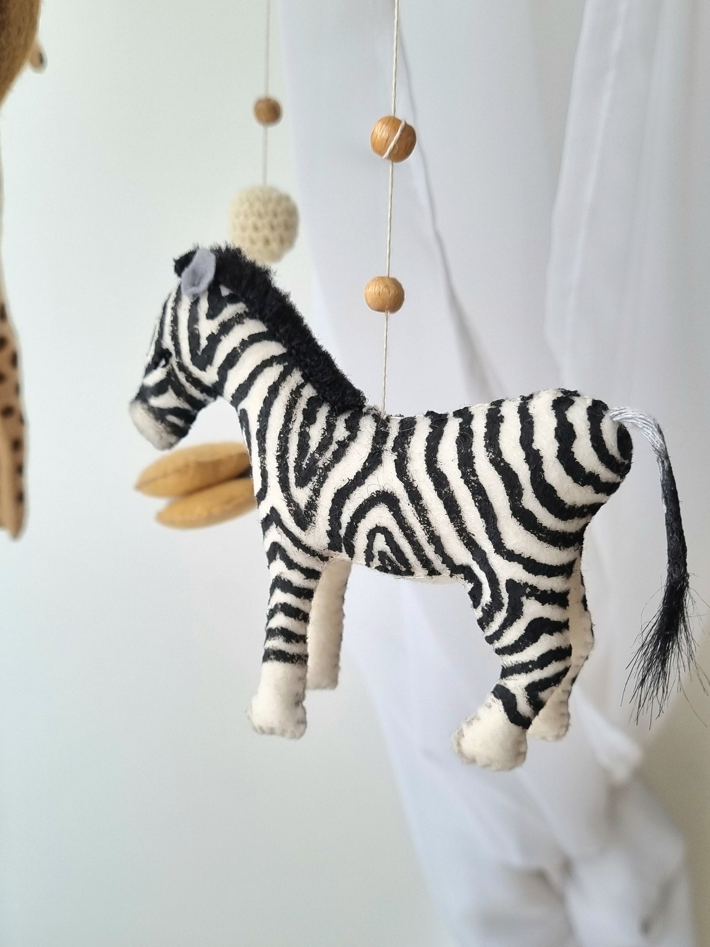 Baby Mobile fliegender Ballon braun