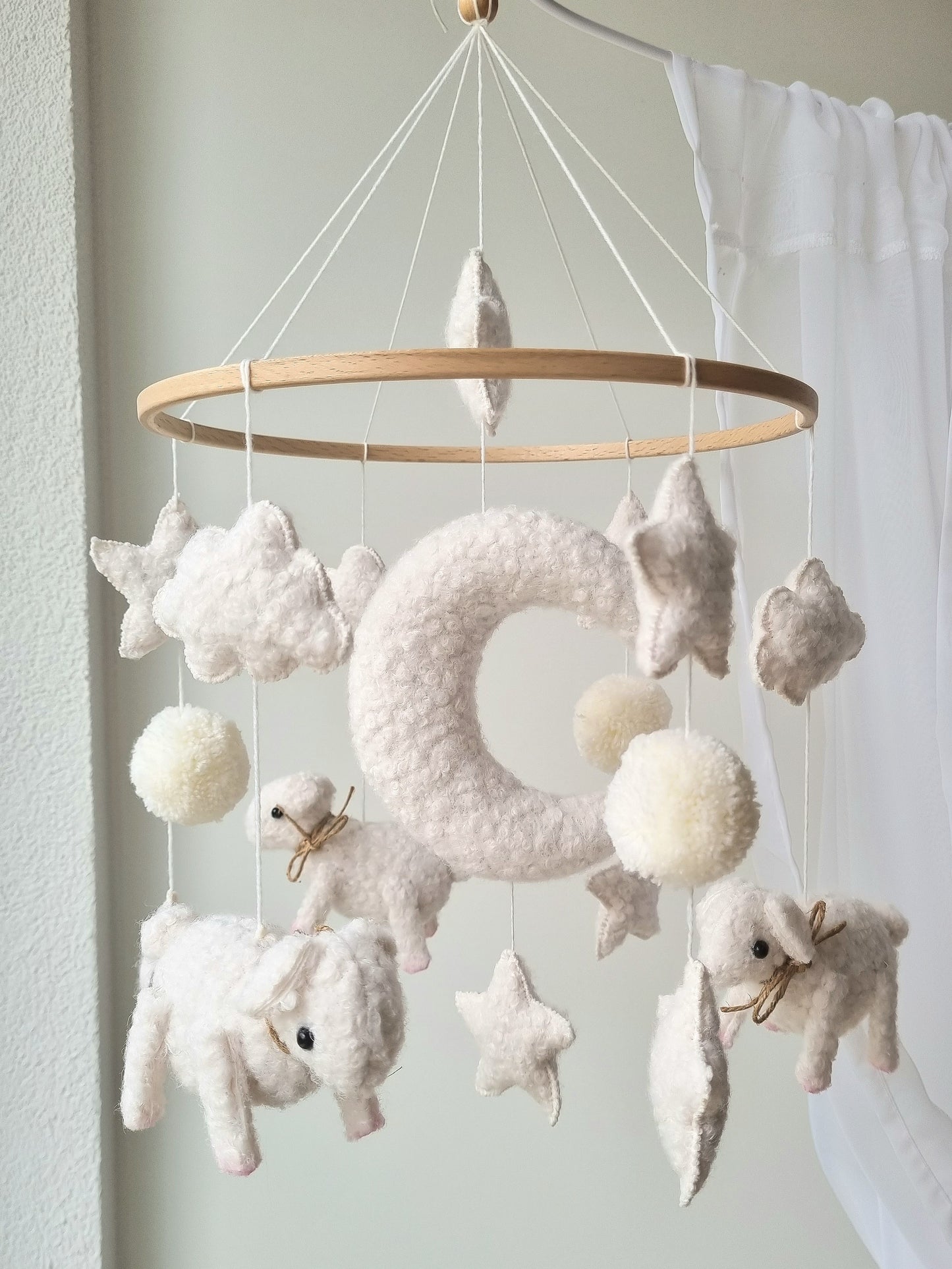 Baby Mobile Schäfchen weiss
