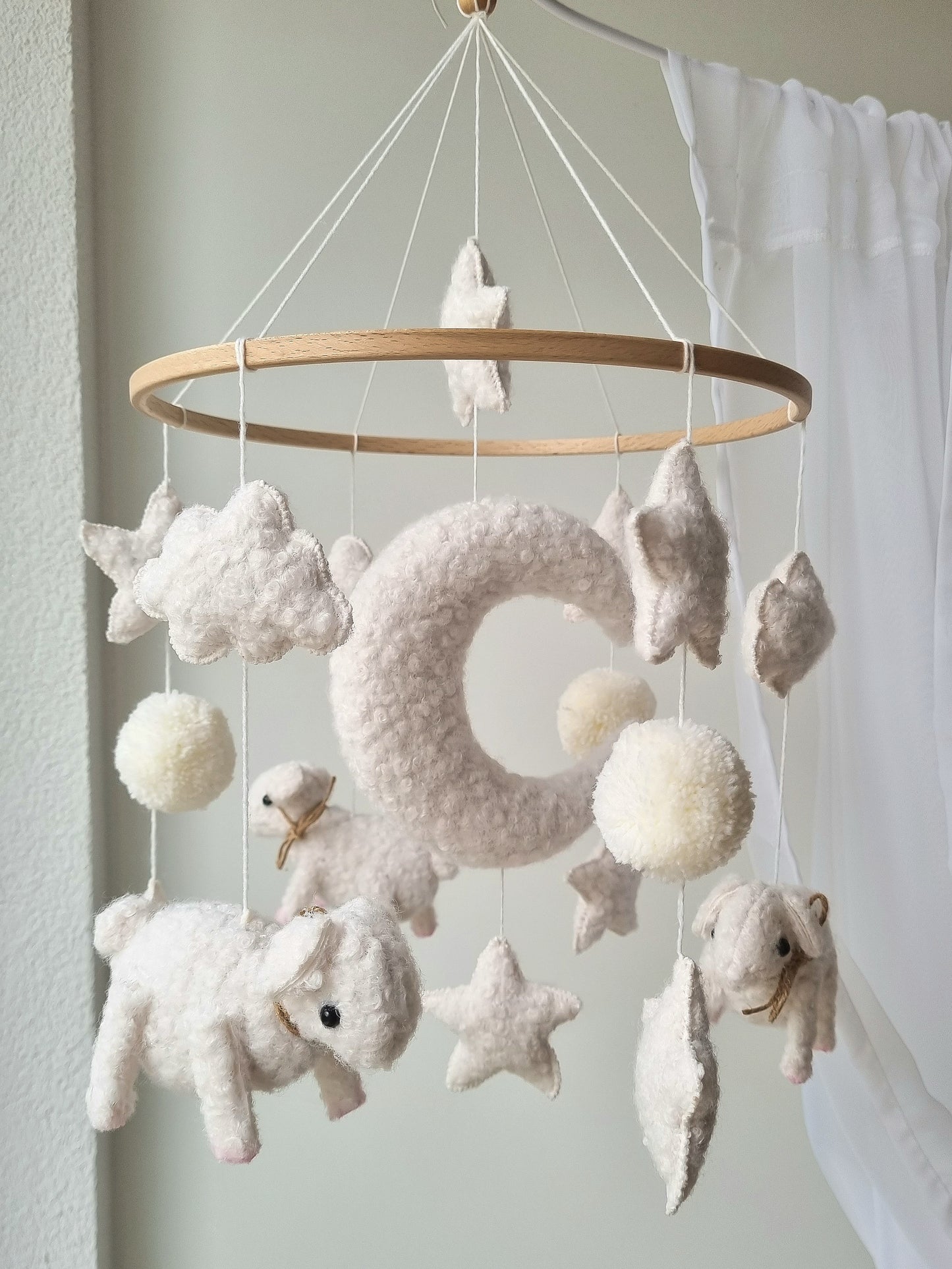 Baby Mobile Schäfchen weiss