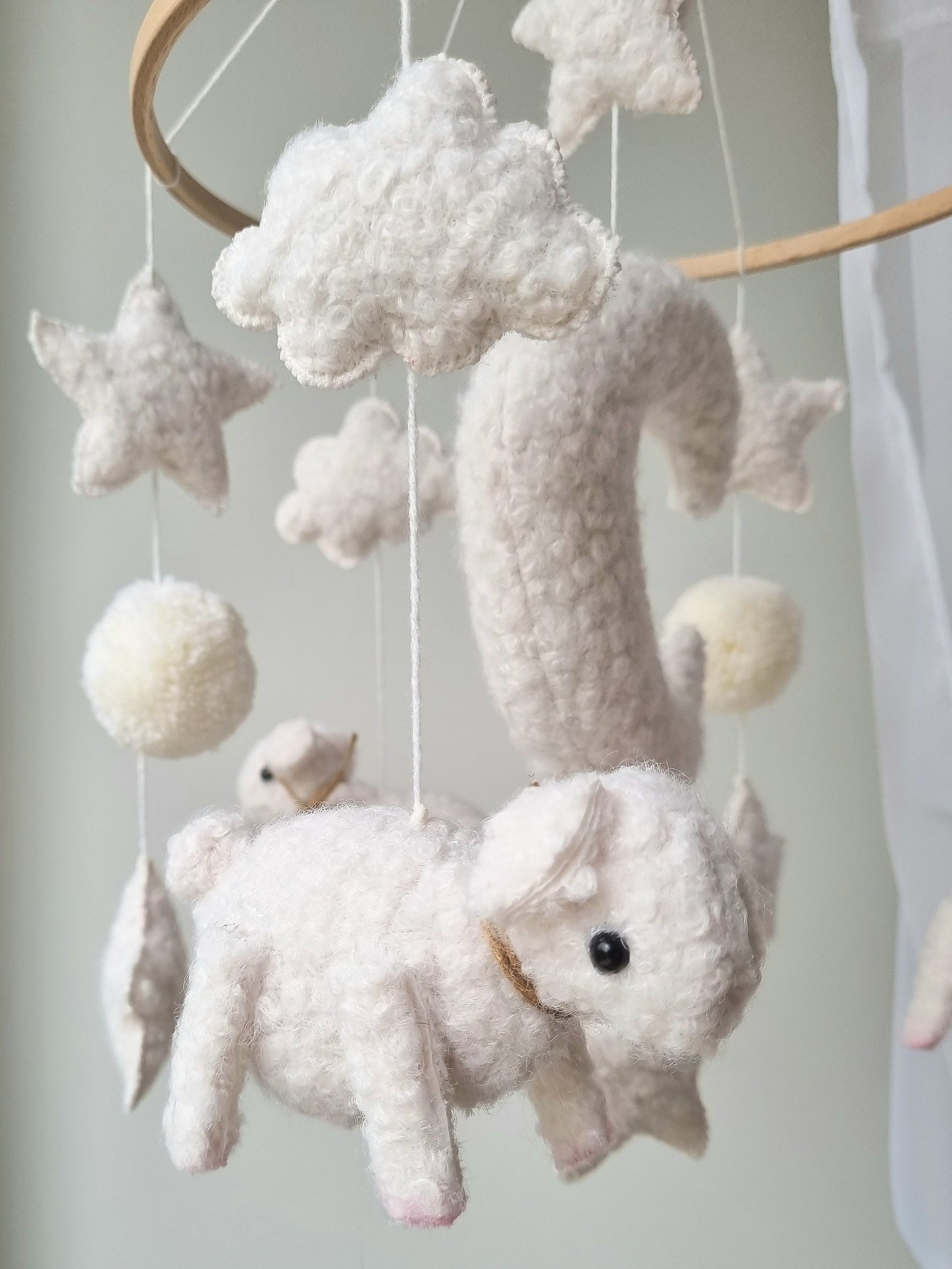 Baby Mobile Schäfchen weiss
