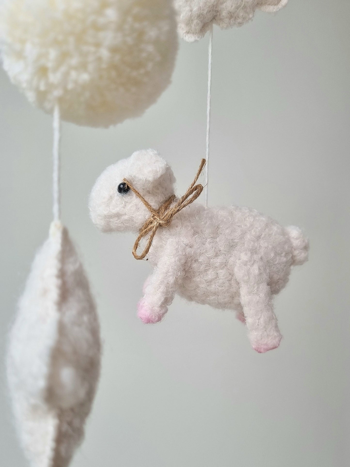 Baby Mobile Schäfchen weiss