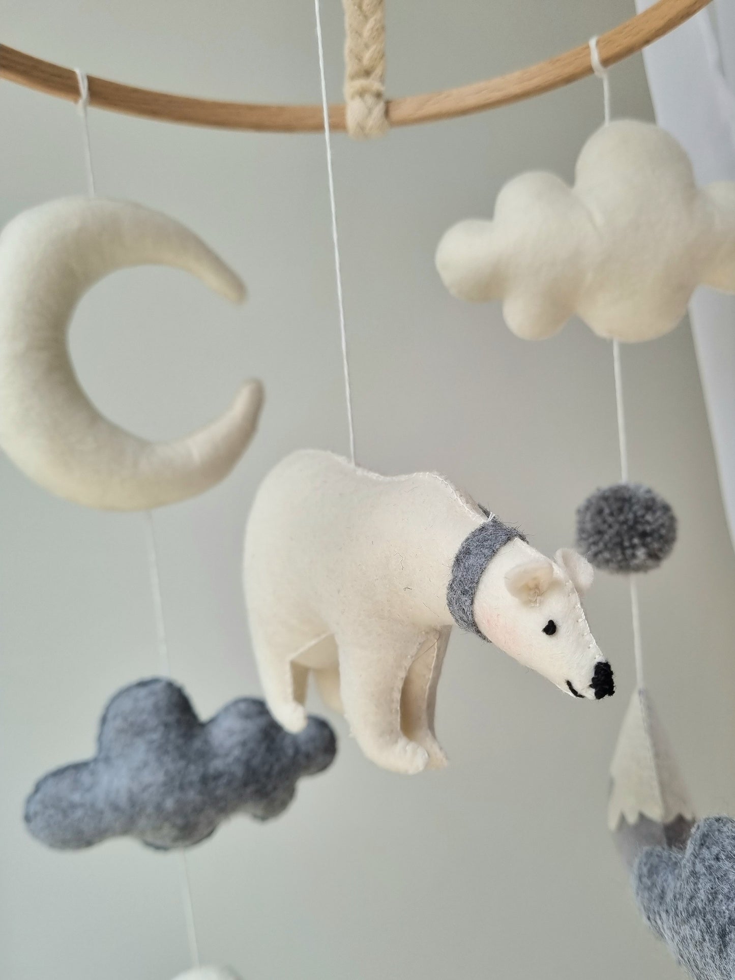 Baby Mobile kleiner Eisbär
