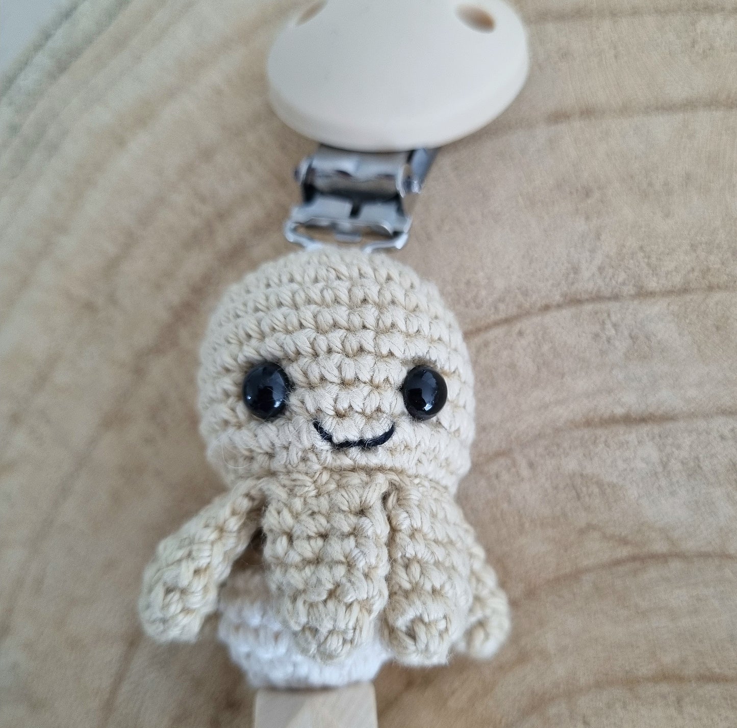Schnullerkette kleiner Oktopus beige