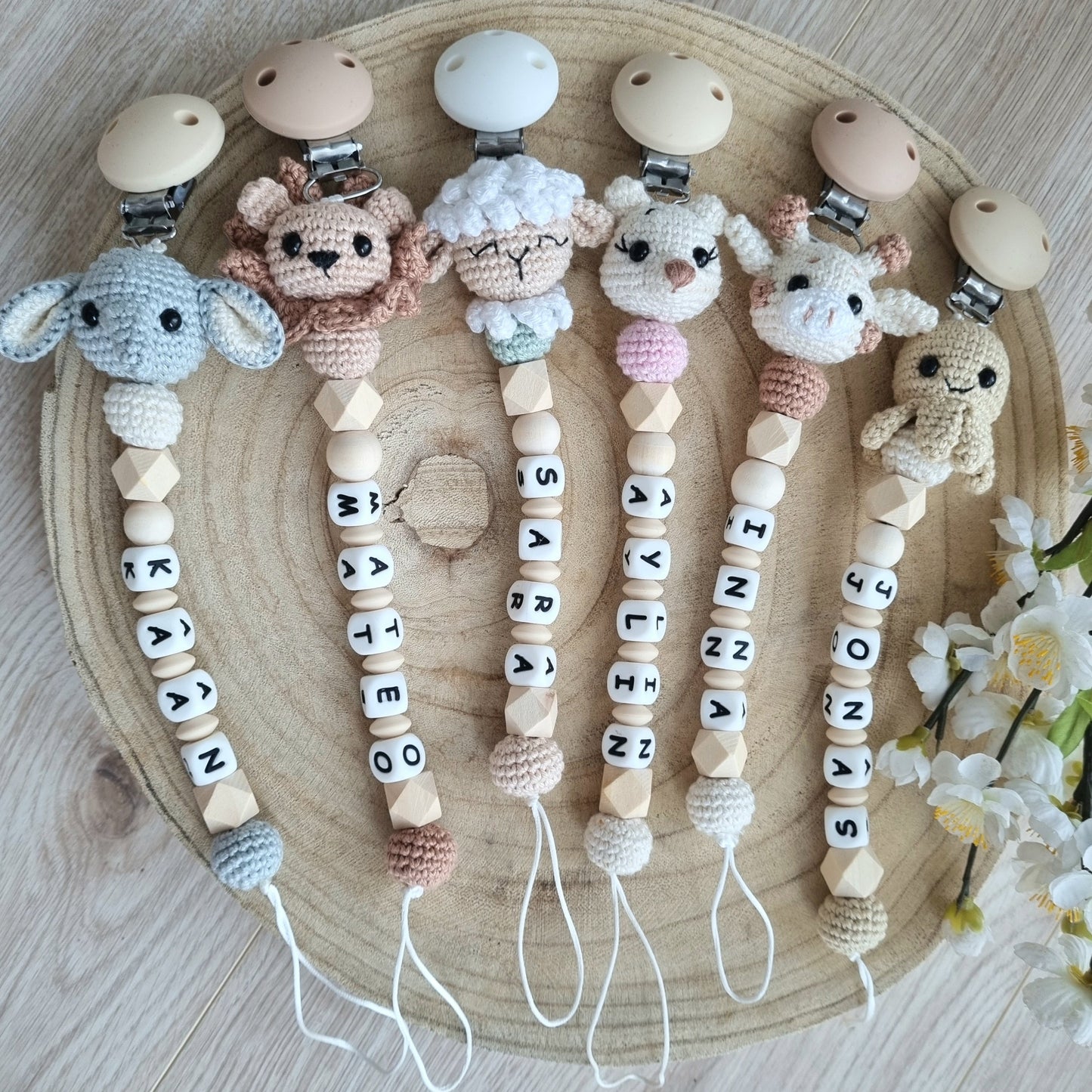 Schnullerkette Schäfchen weiss/rosa