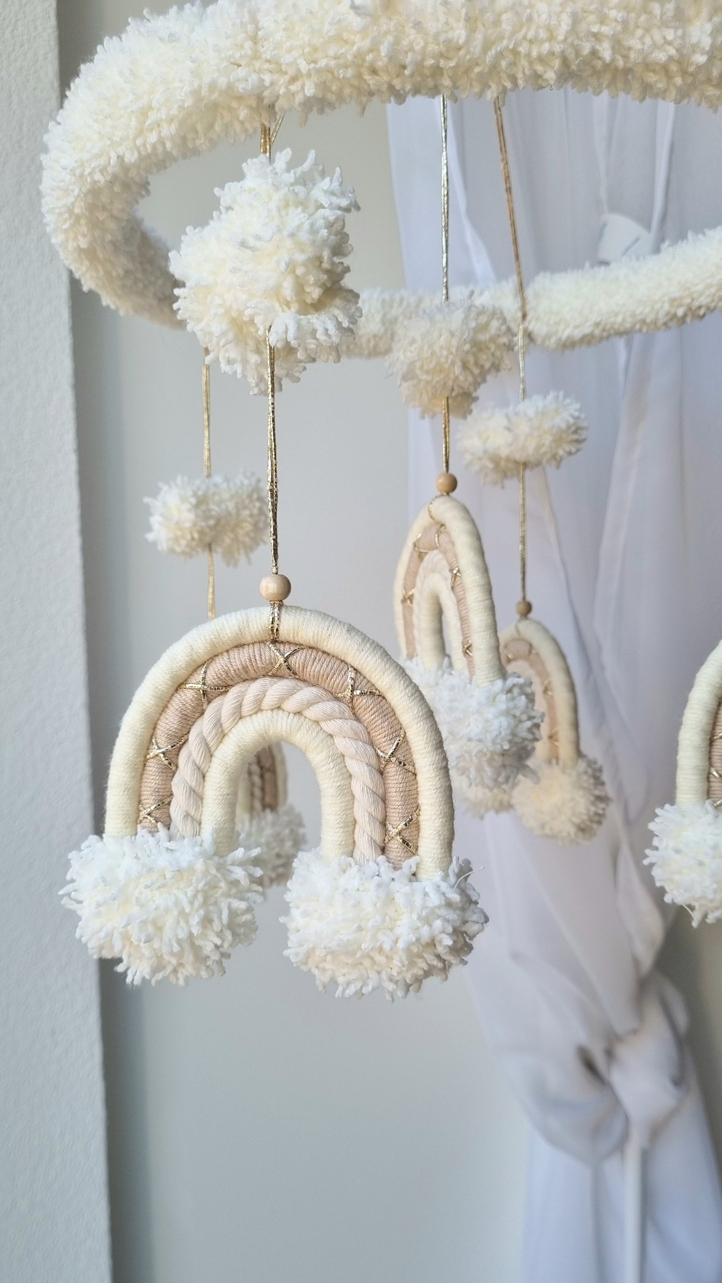 Baby Mobile Puffel Makramee beige/weiss
