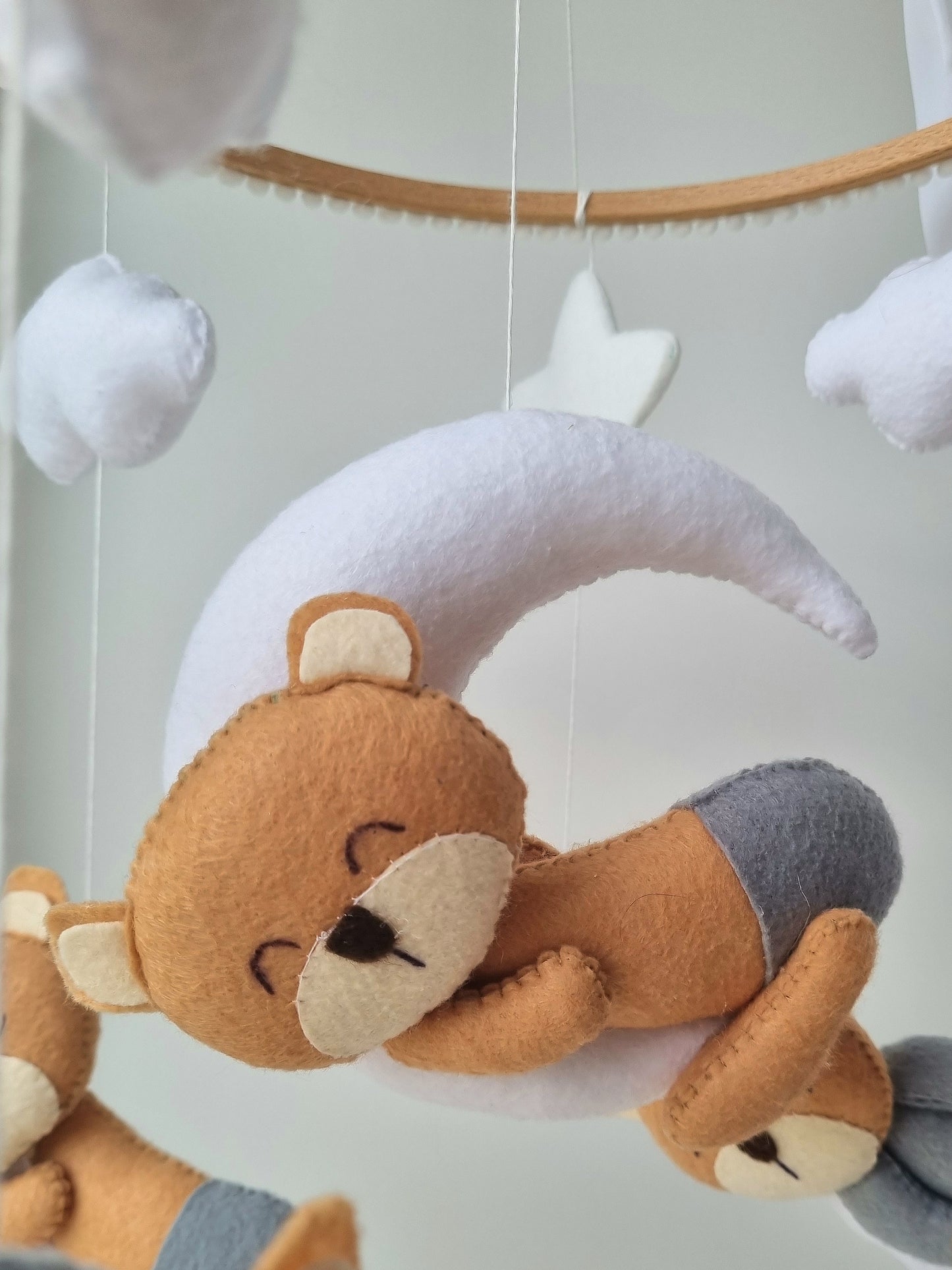 Baby Mobile Bär beige/grau