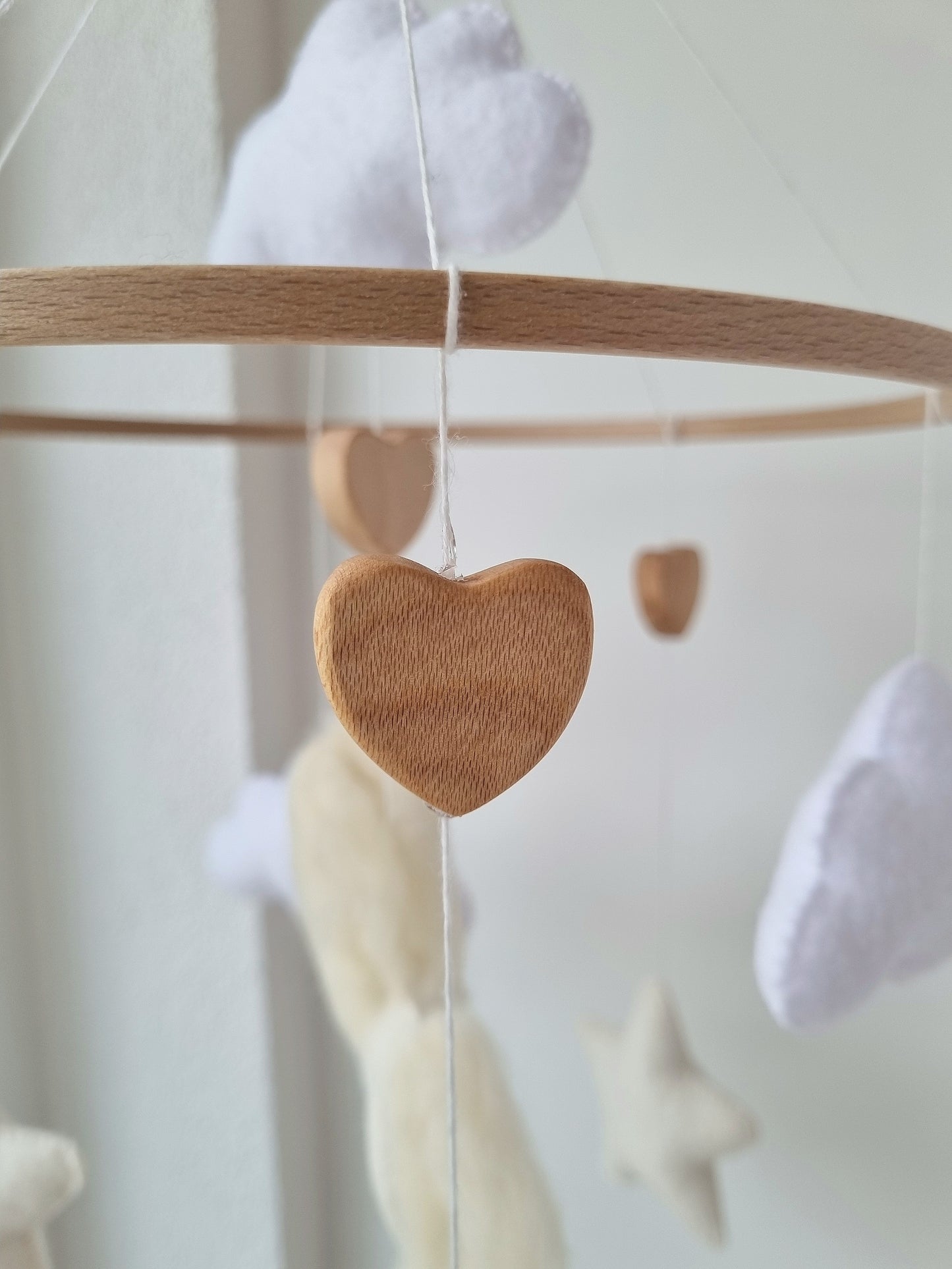 Baby Mobile Pferdchen beige