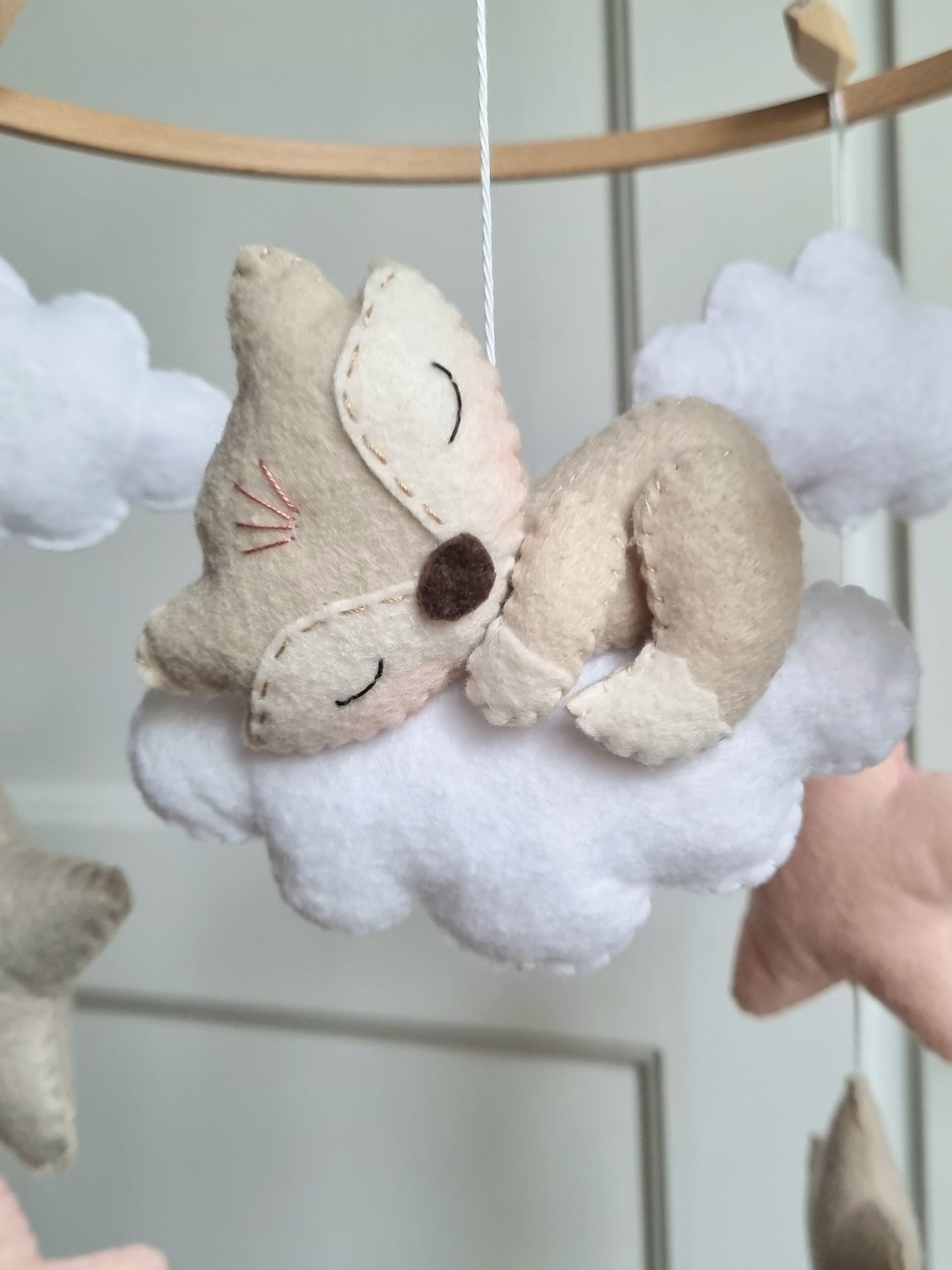 Baby Mobile schlafender Fuchs rosa