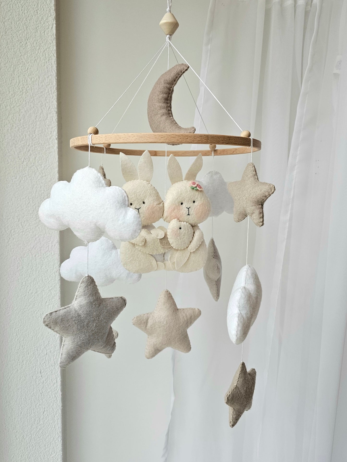 Baby Mobile Hasenfamilie