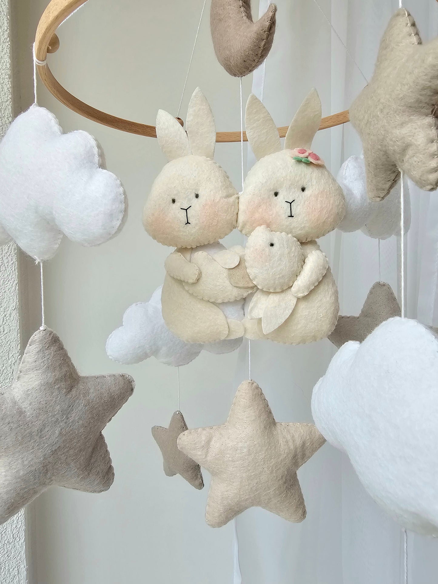 Baby Mobile Hasenfamilie