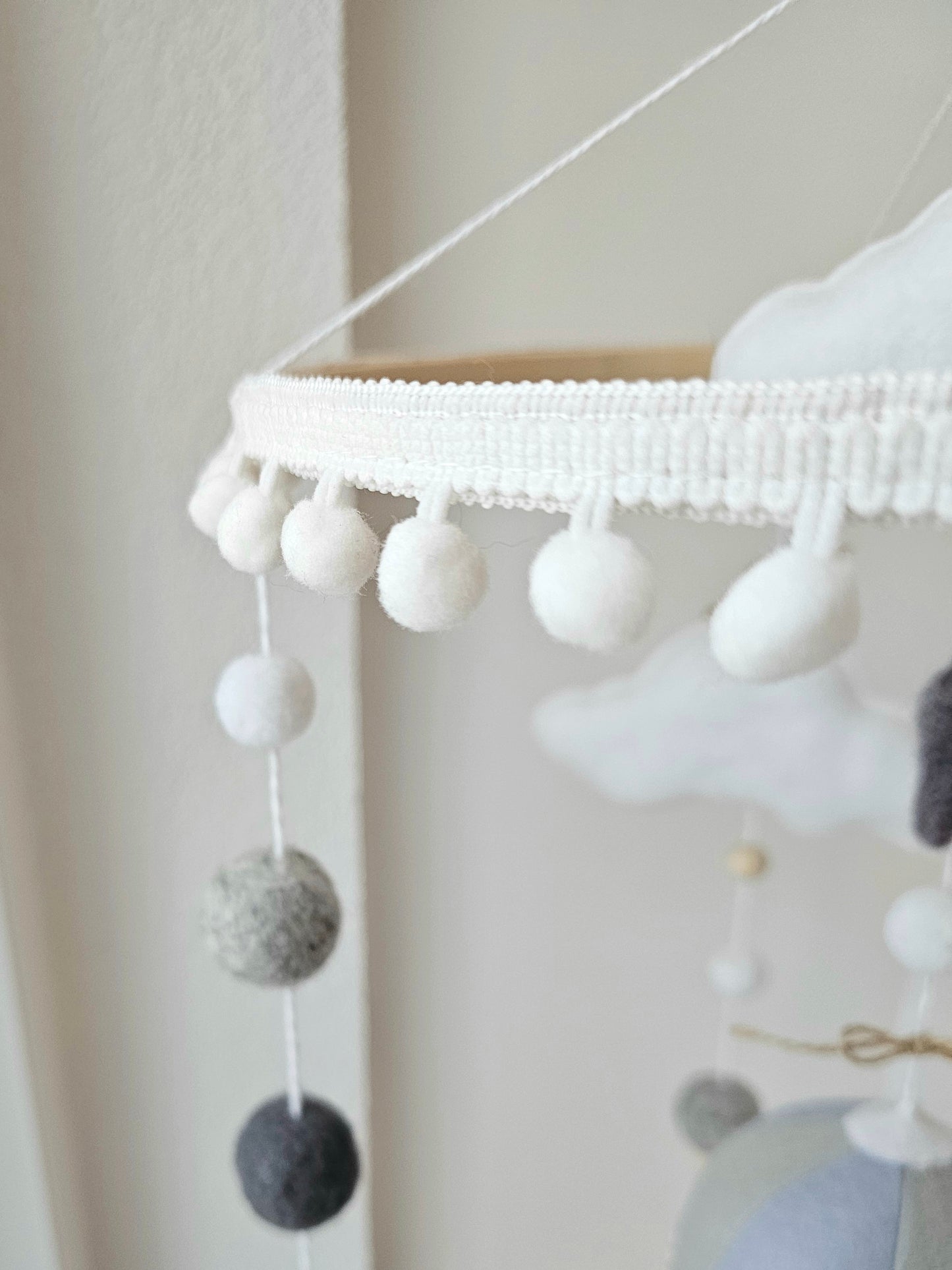 Baby Mobile Ballon Liebe natur