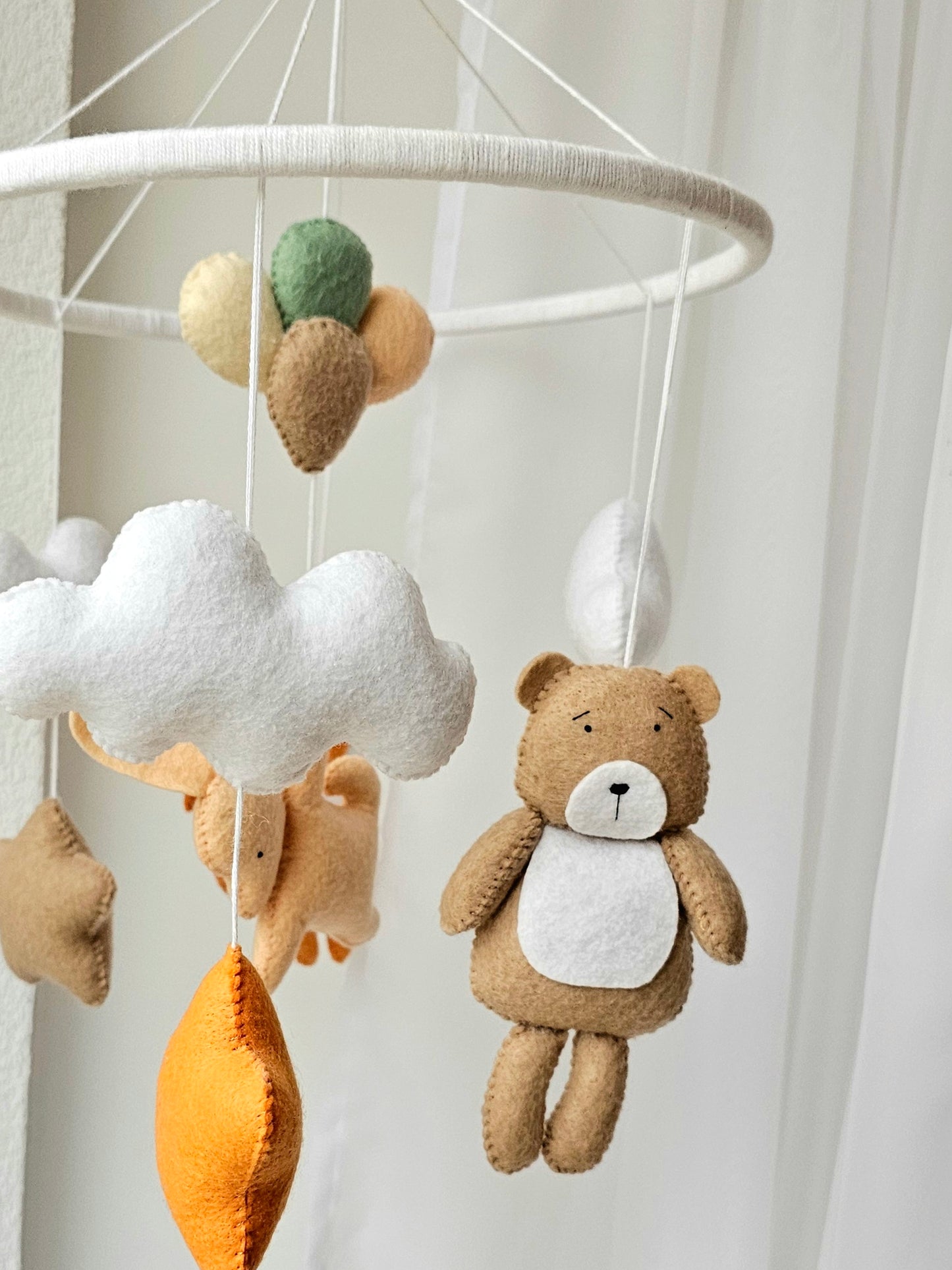 Baby Mobile Waldtiere orange