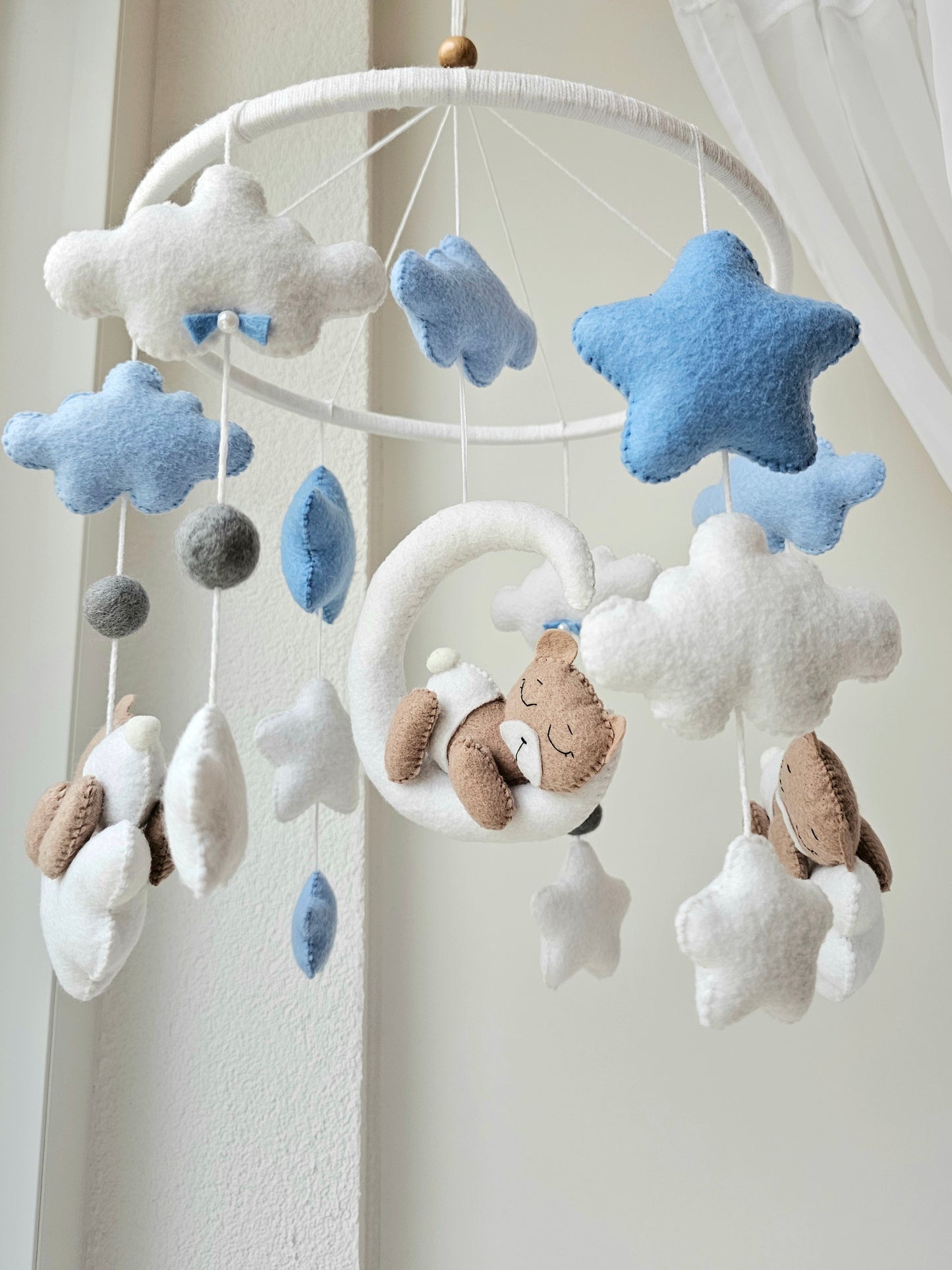 Baby Mobile schlafender Bär blau