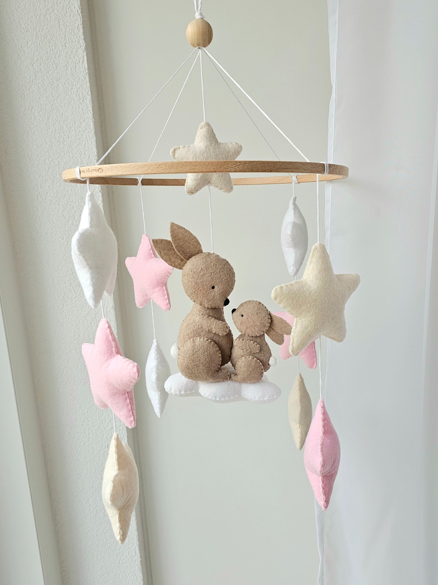 Baby Mobile Baby Häschen rosa/beige