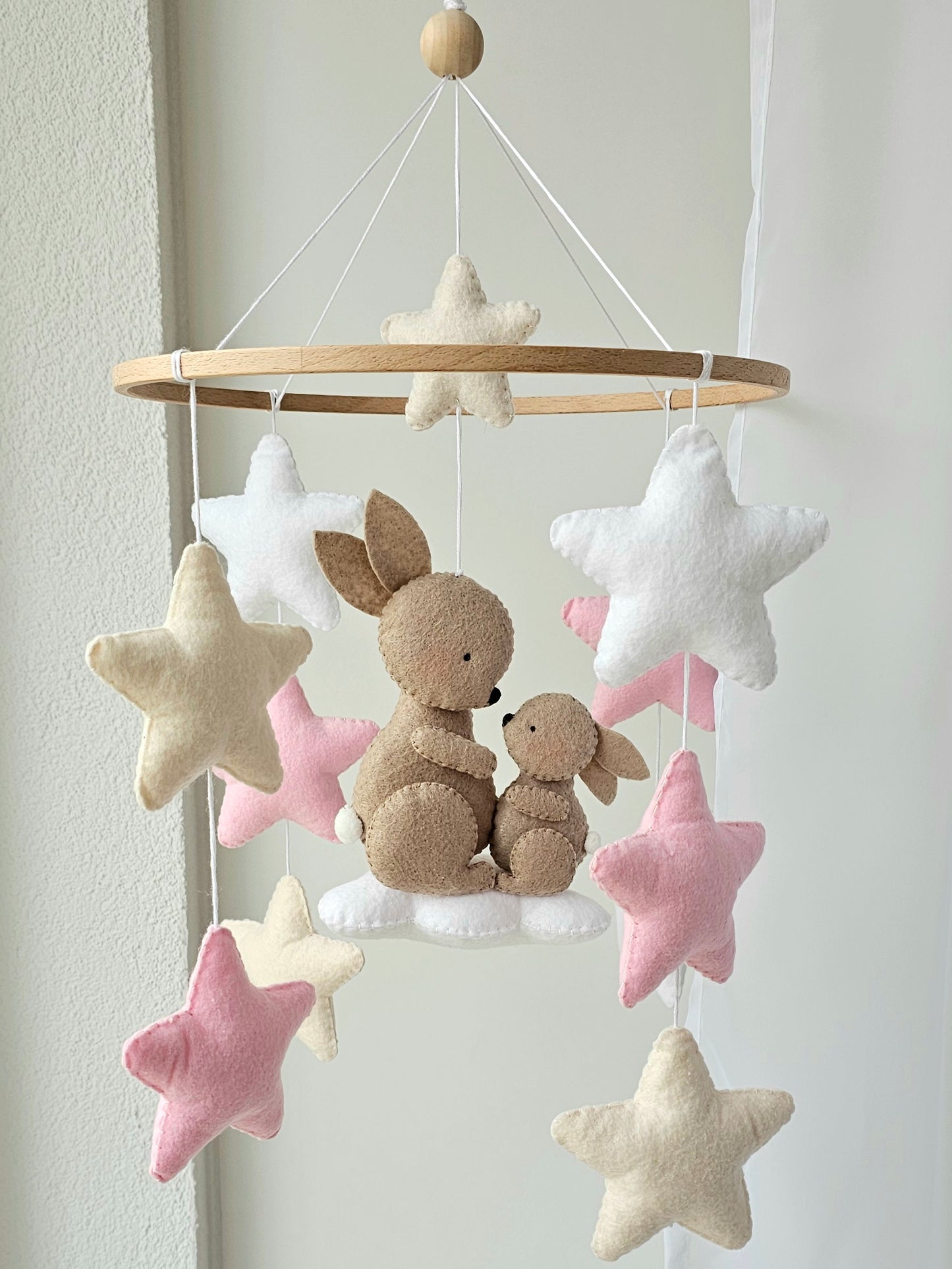 Baby Mobile Baby Häschen rosa/beige