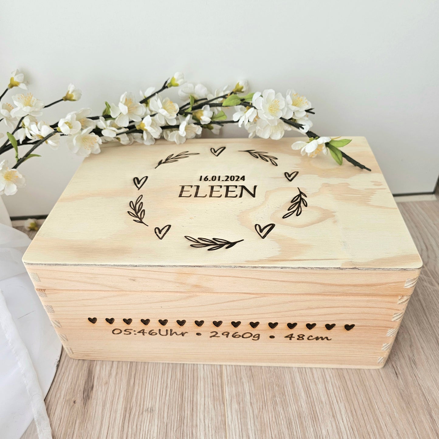 Erinnerungsbox Basic Herzkranz mit Personalisierung