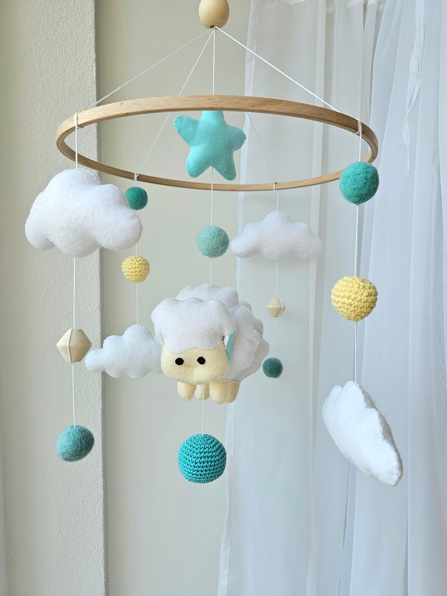 Baby Mobile Schäfchen türkis/gelb