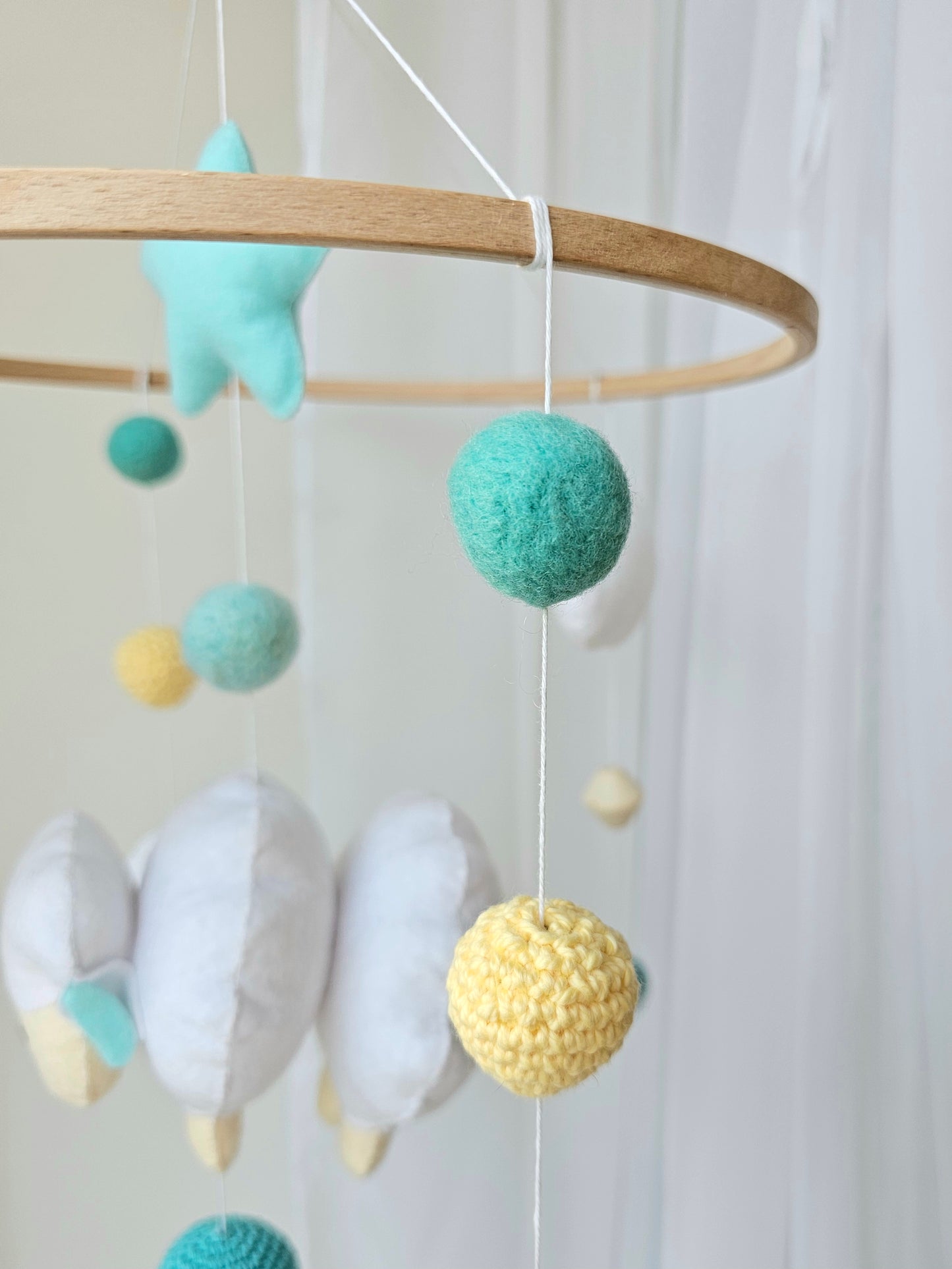 Baby Mobile Schäfchen türkis/gelb