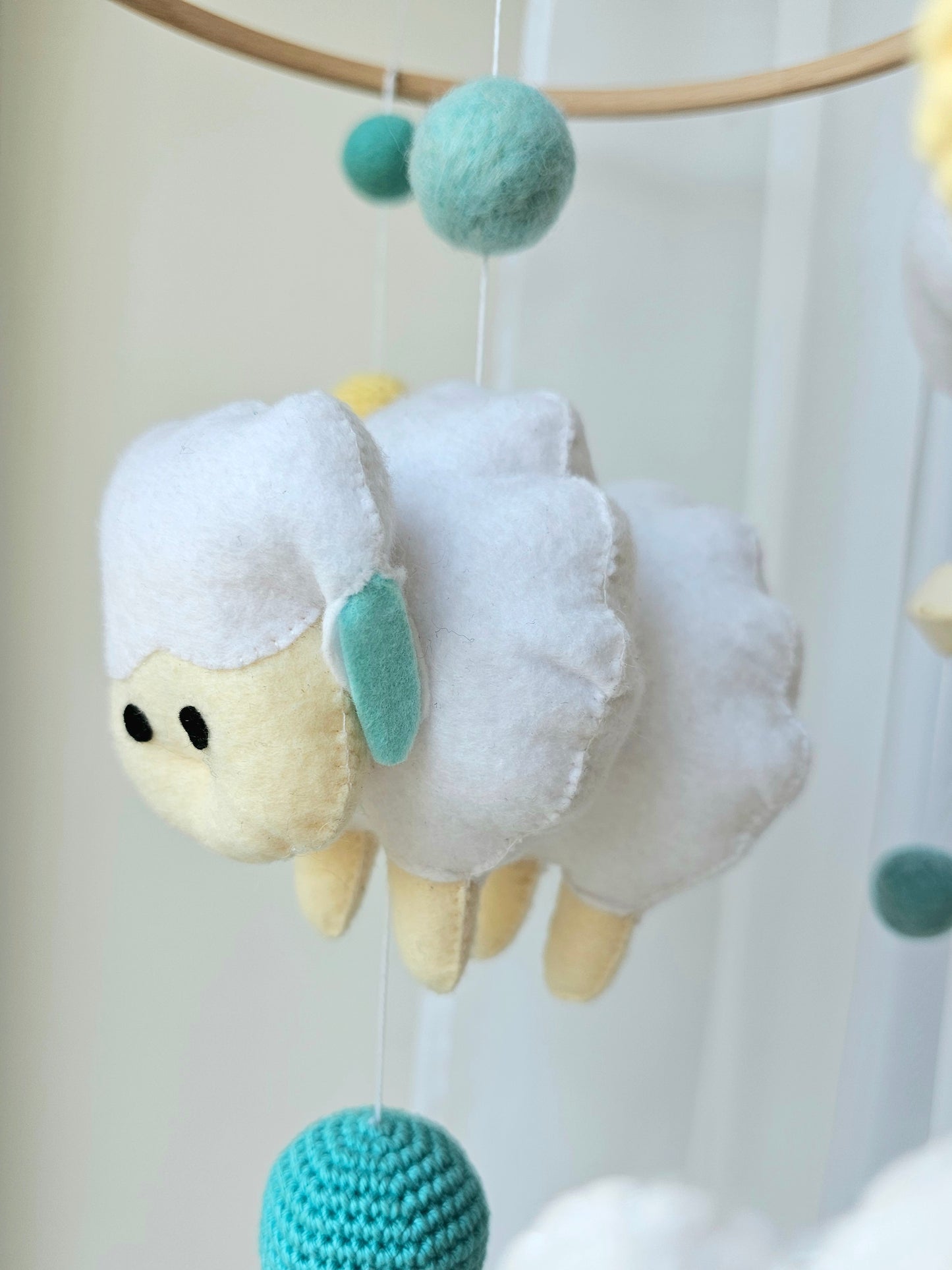 Baby Mobile Schäfchen türkis/gelb