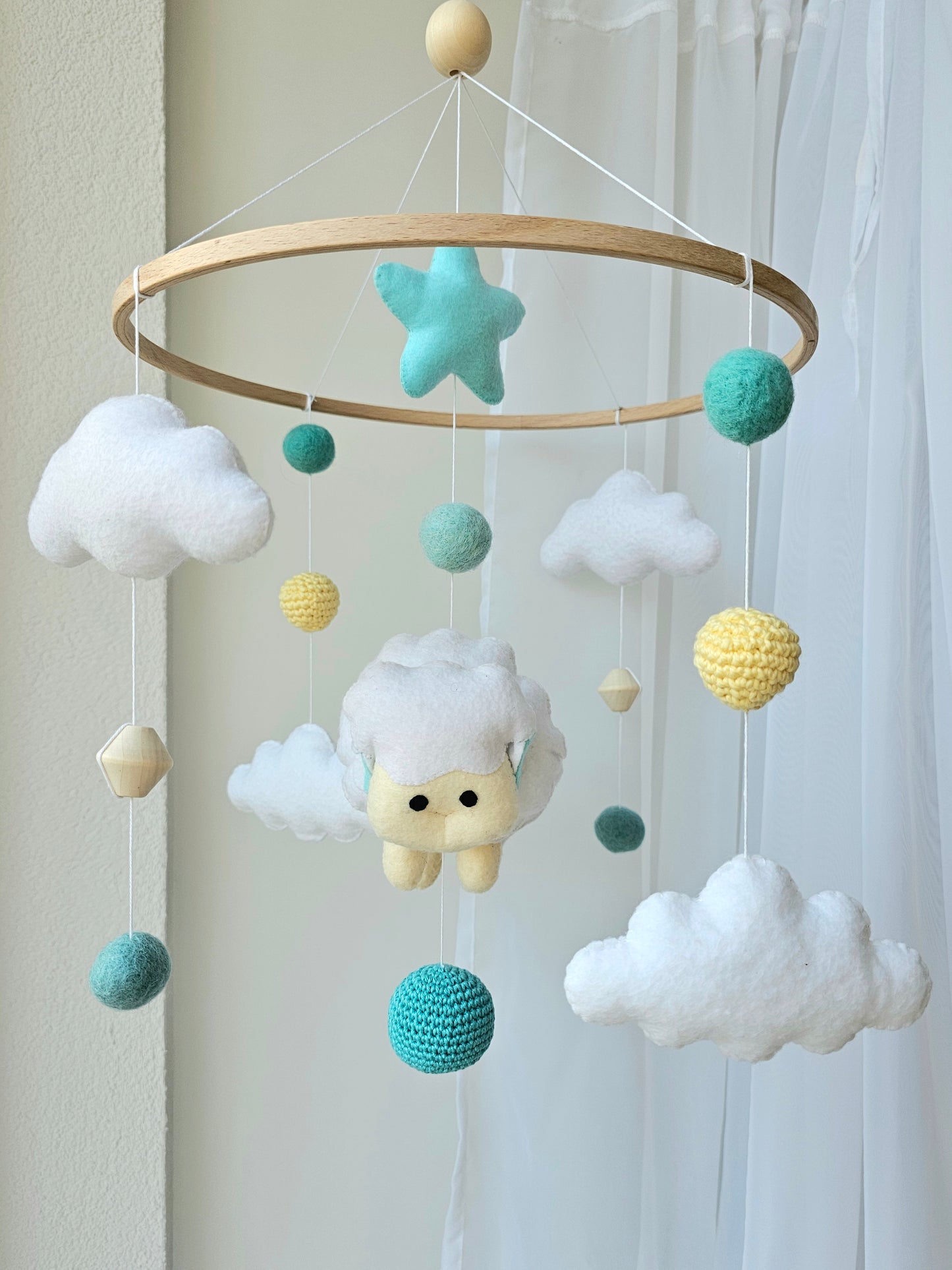 Baby Mobile Schäfchen türkis/gelb