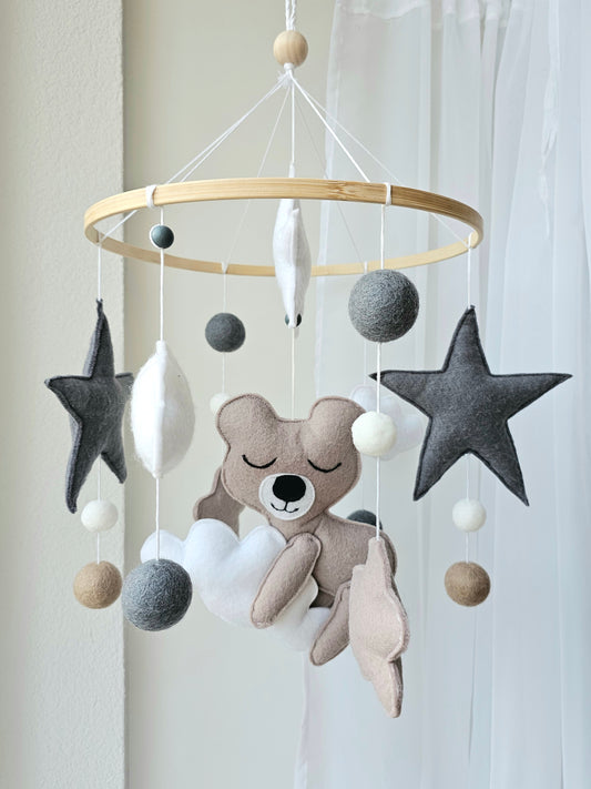 Baby Mobile schlafender Bär beige