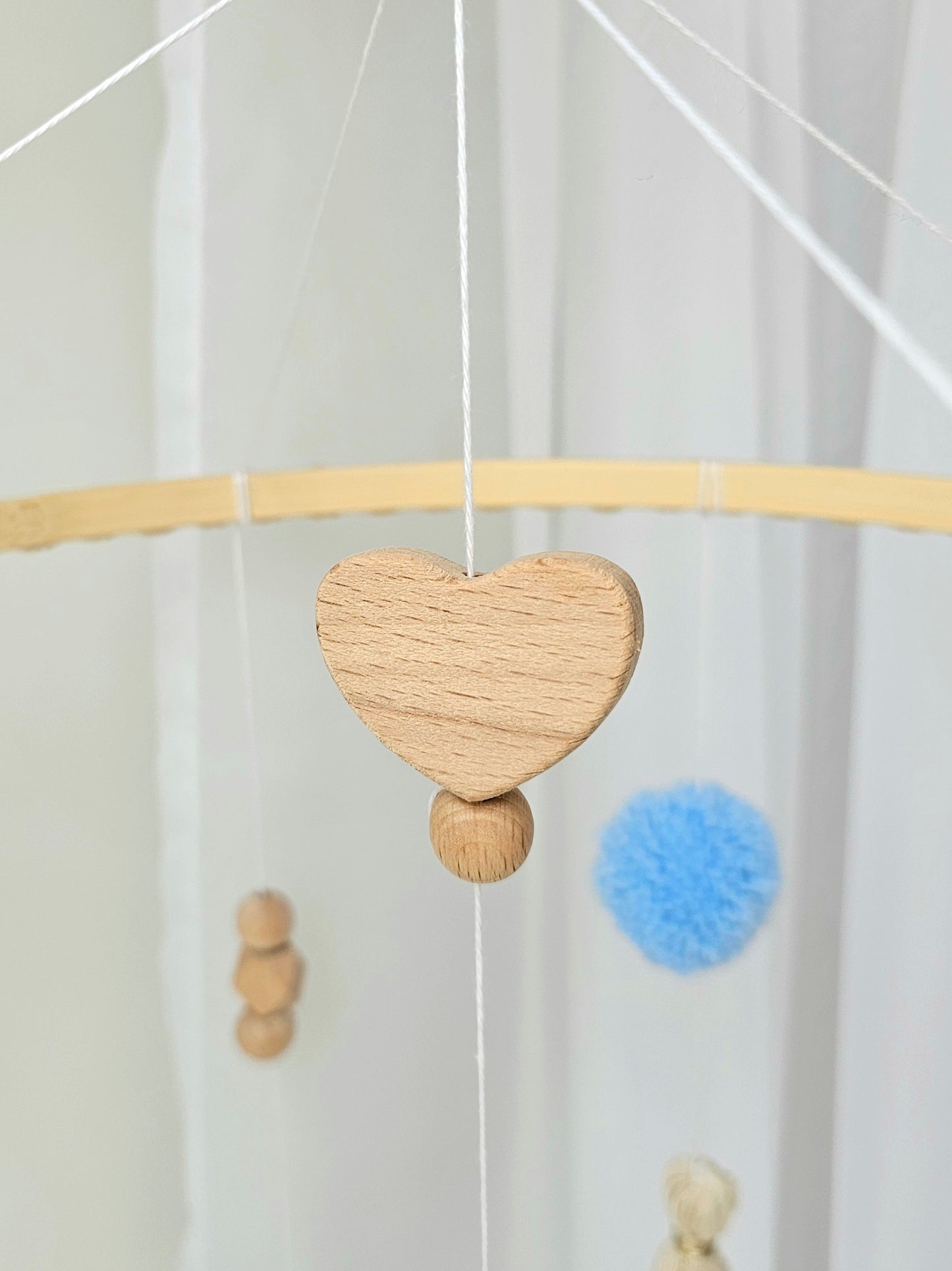 Mobile bébé macramé bleu