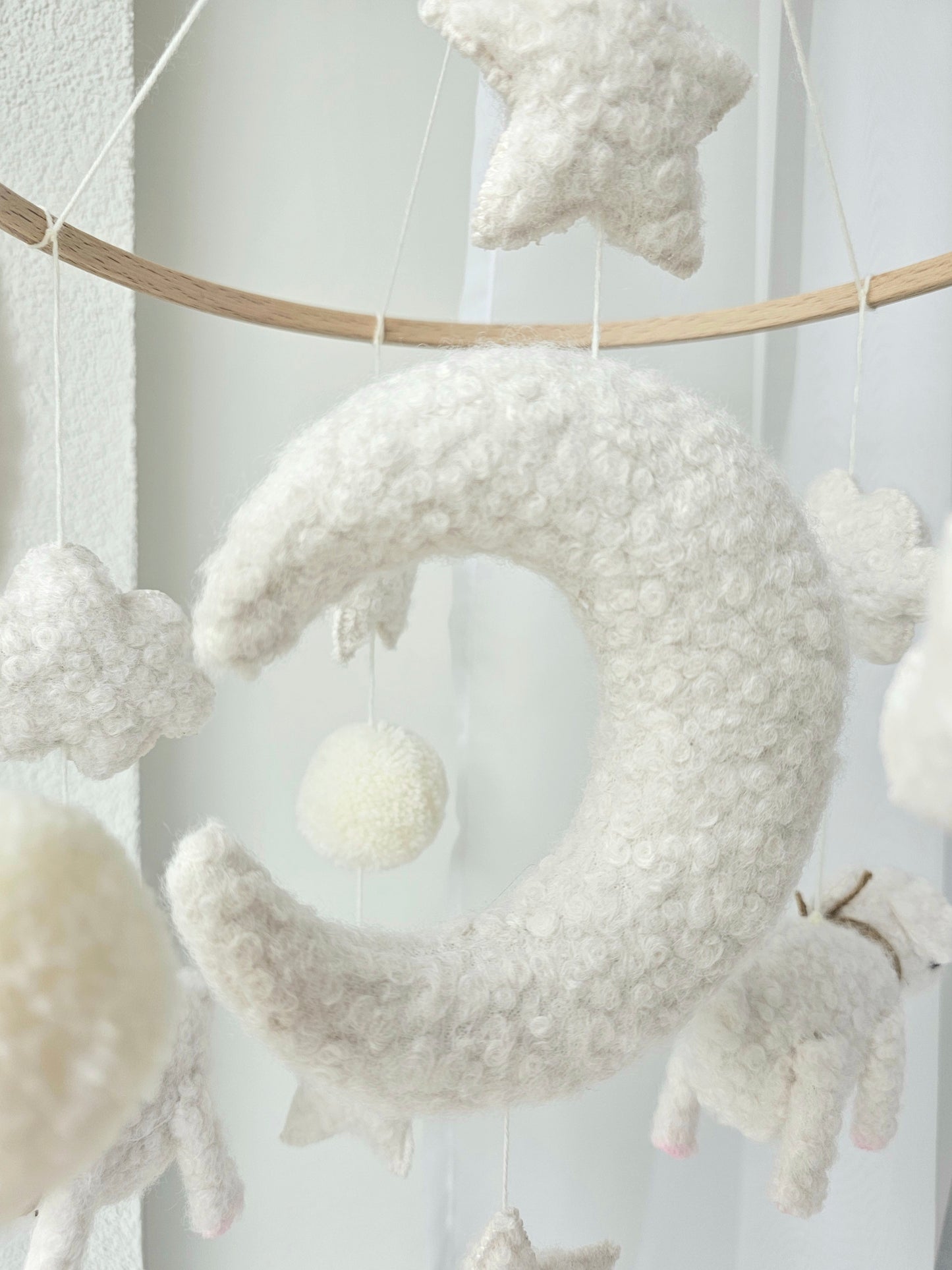 Baby Mobile Schäfchen weiss
