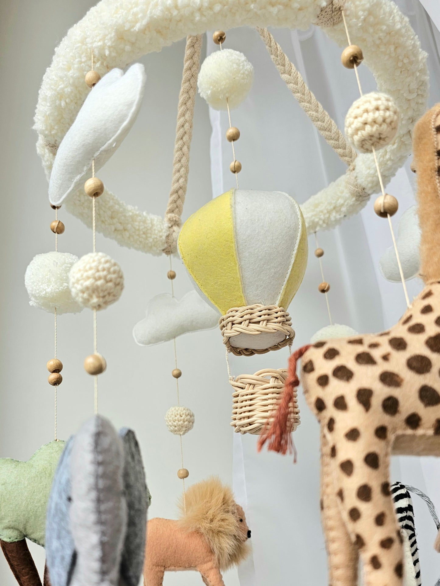 Baby Mobile fliegender Ballon Puffel