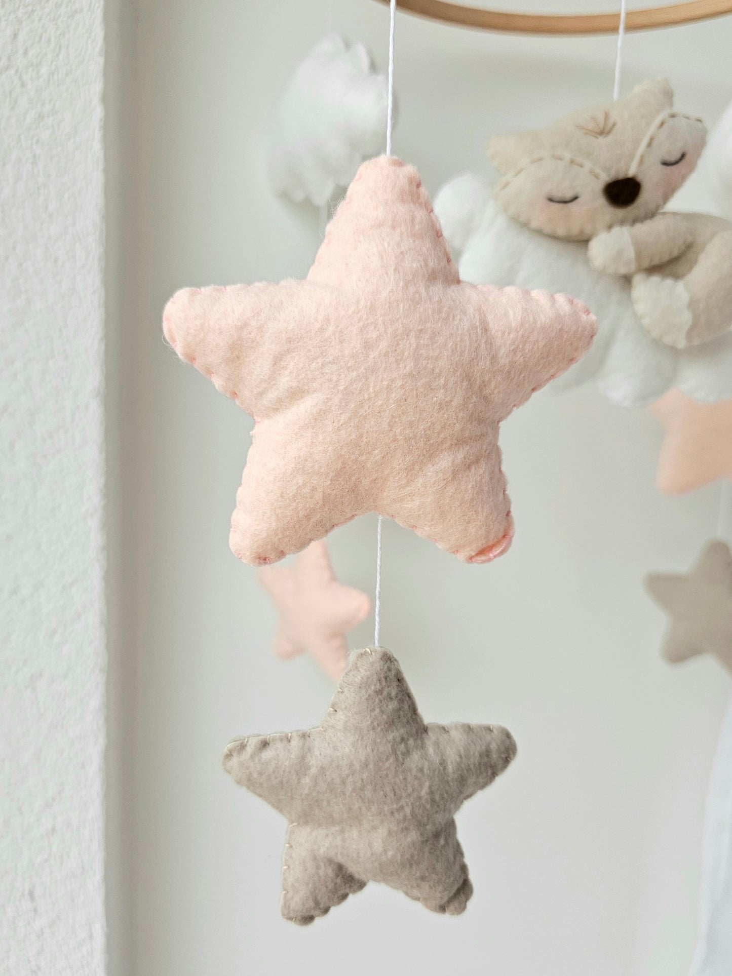 Baby Mobile schlafender Fuchs rosa