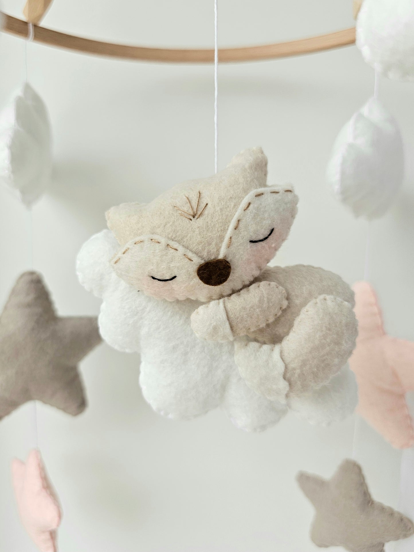 Baby Mobile schlafender Fuchs rosa
