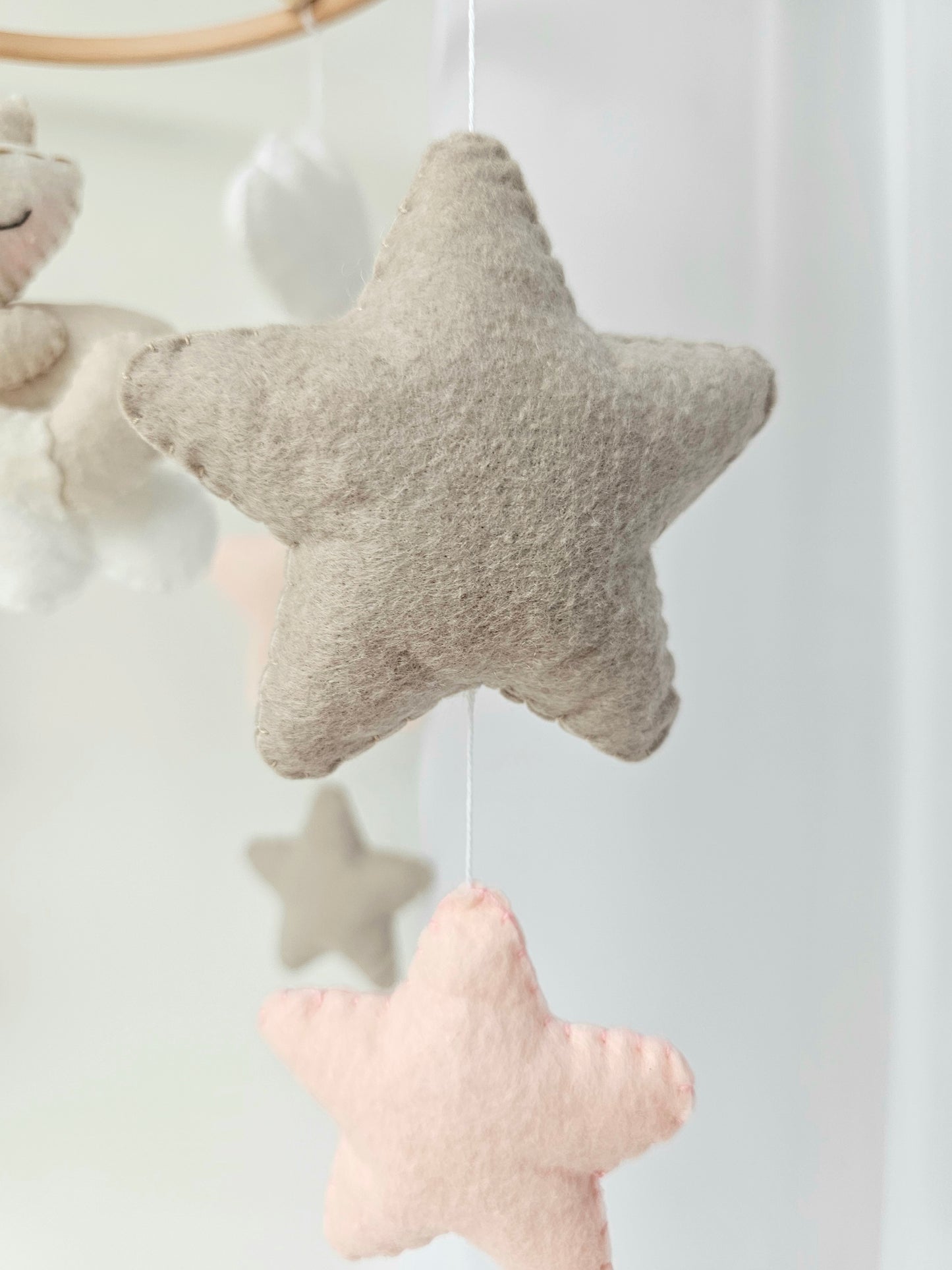 Baby Mobile schlafender Fuchs rosa