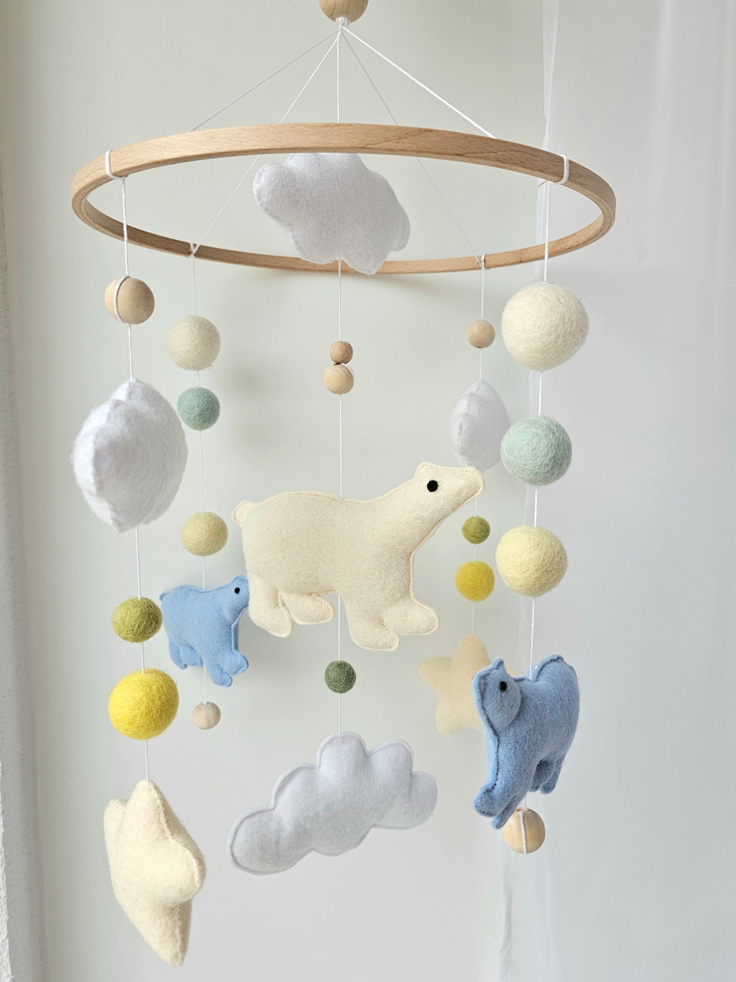Baby Mobile süsse Eisbären blau, gelb