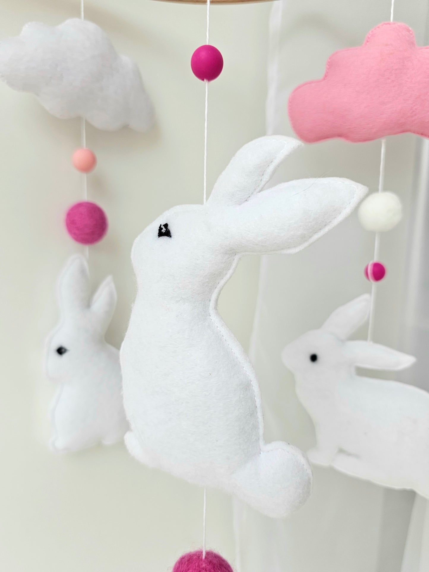 Baby Mobile Häschen rosa