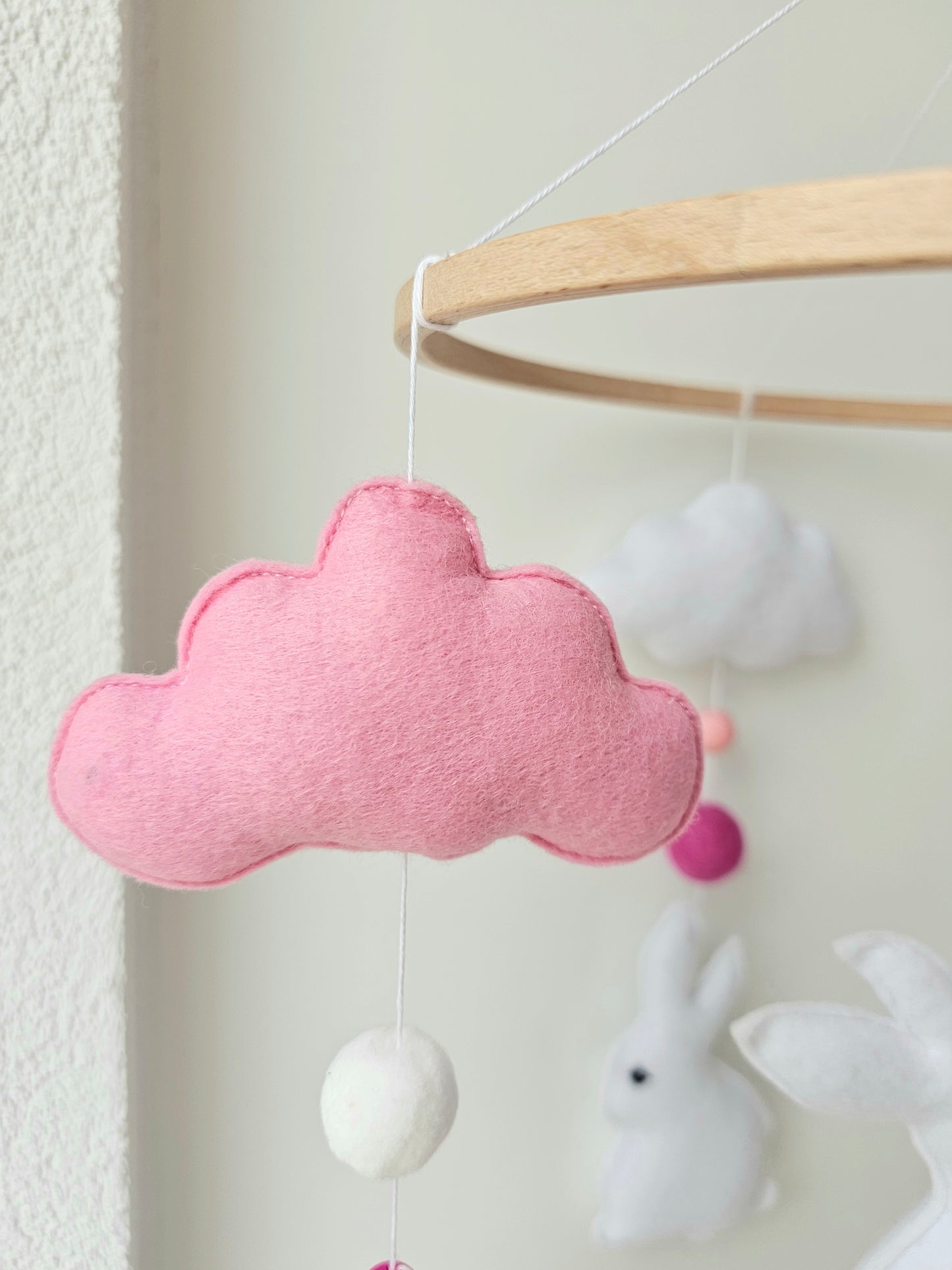 Baby Mobile Häschen rosa