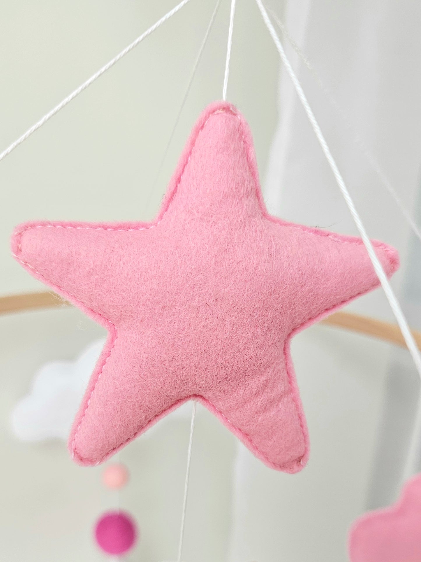 Baby Mobile Häschen rosa