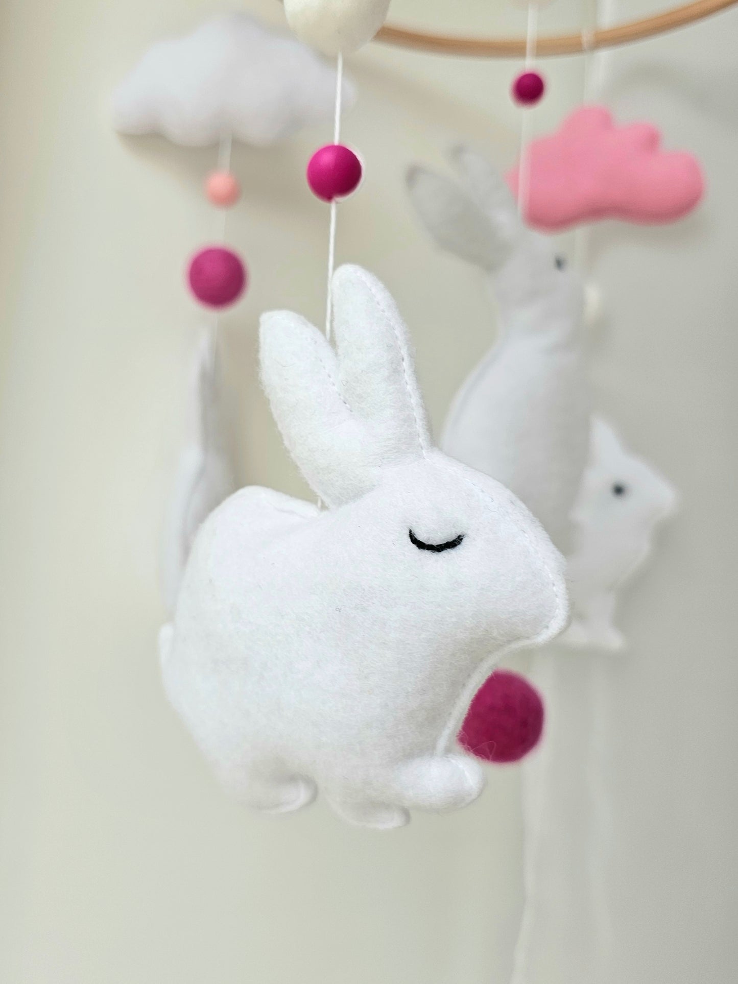 Baby Mobile Häschen rosa