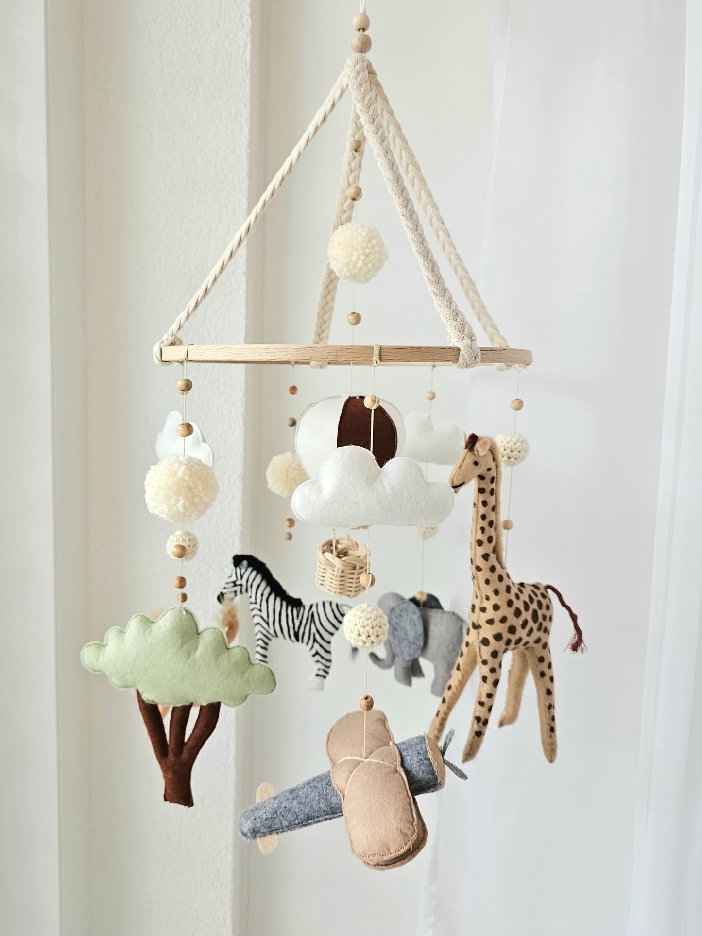 Baby Mobile fliegender Ballon natur