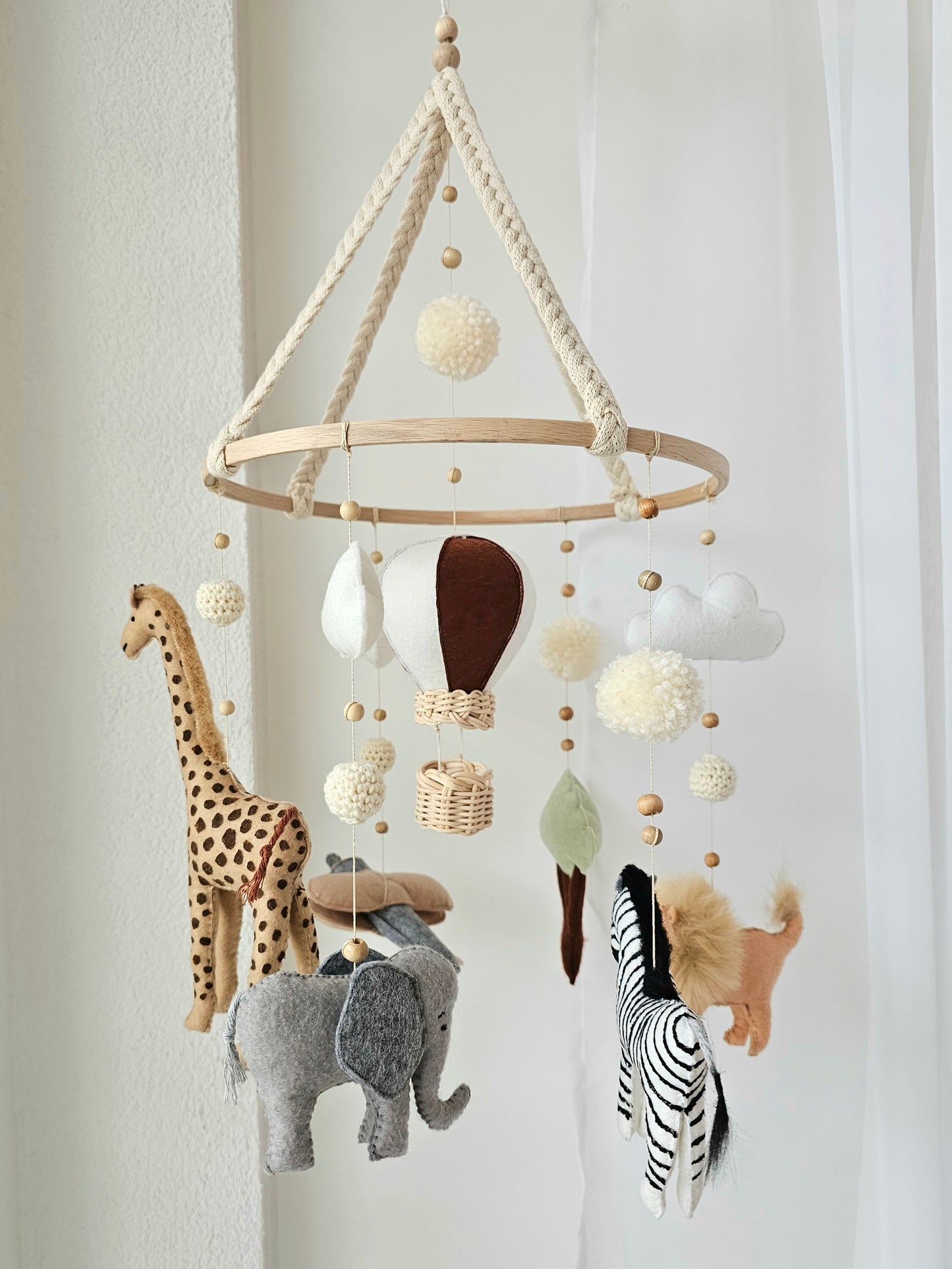 Baby Mobile fliegender Ballon natur