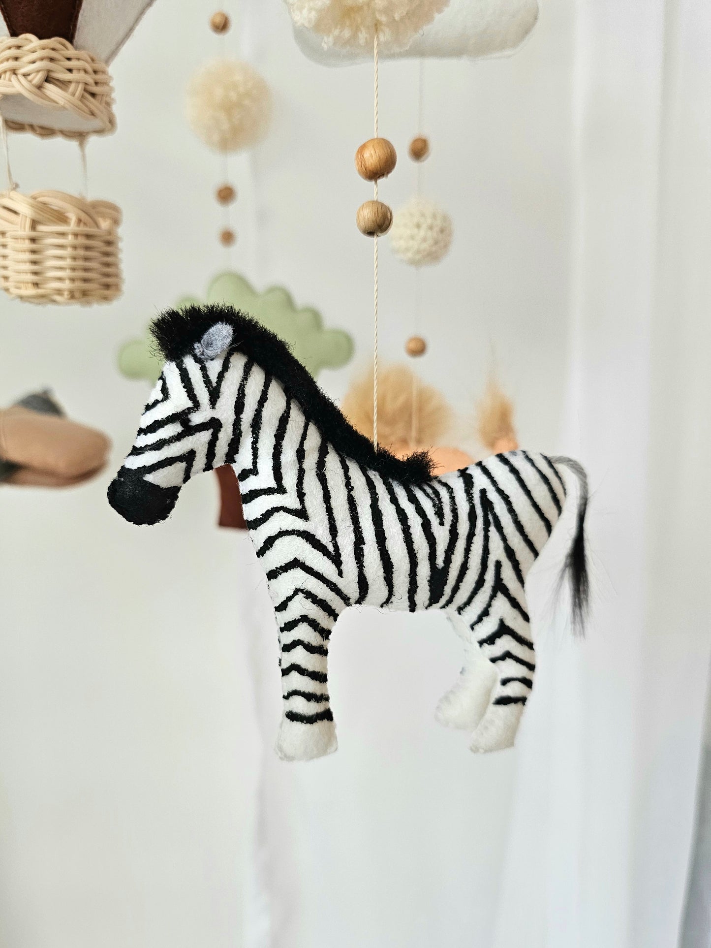 Baby Mobile fliegender Ballon natur