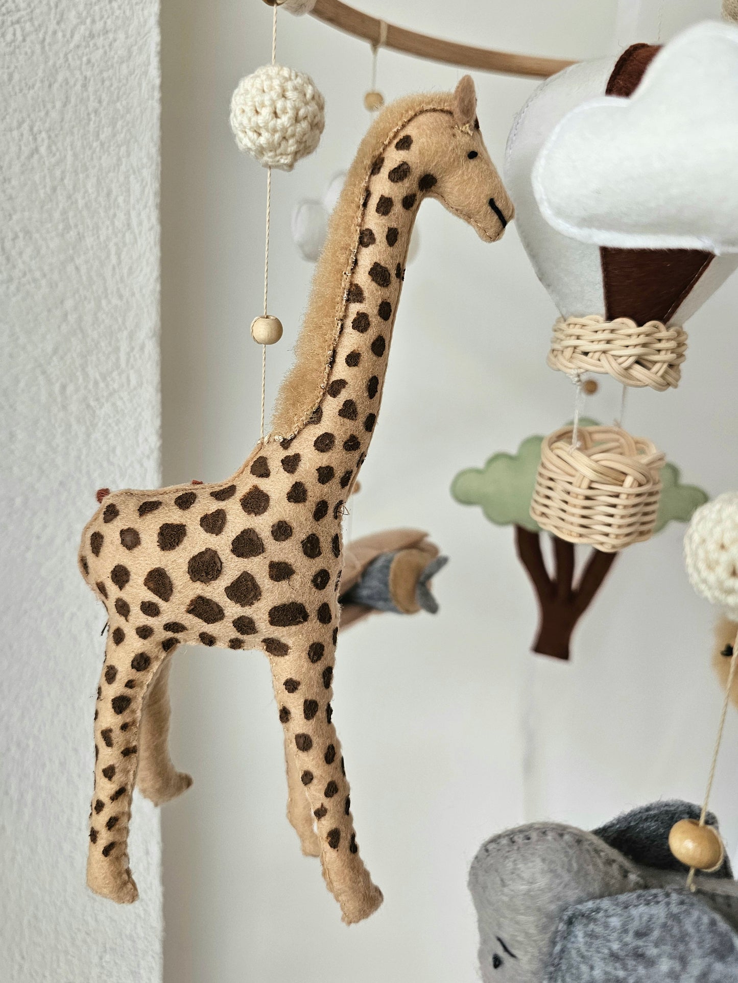 Baby Mobile fliegender Ballon natur
