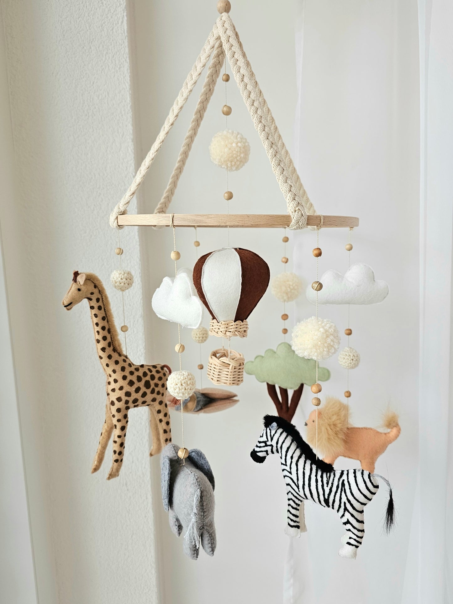 Baby Mobile fliegender Ballon natur