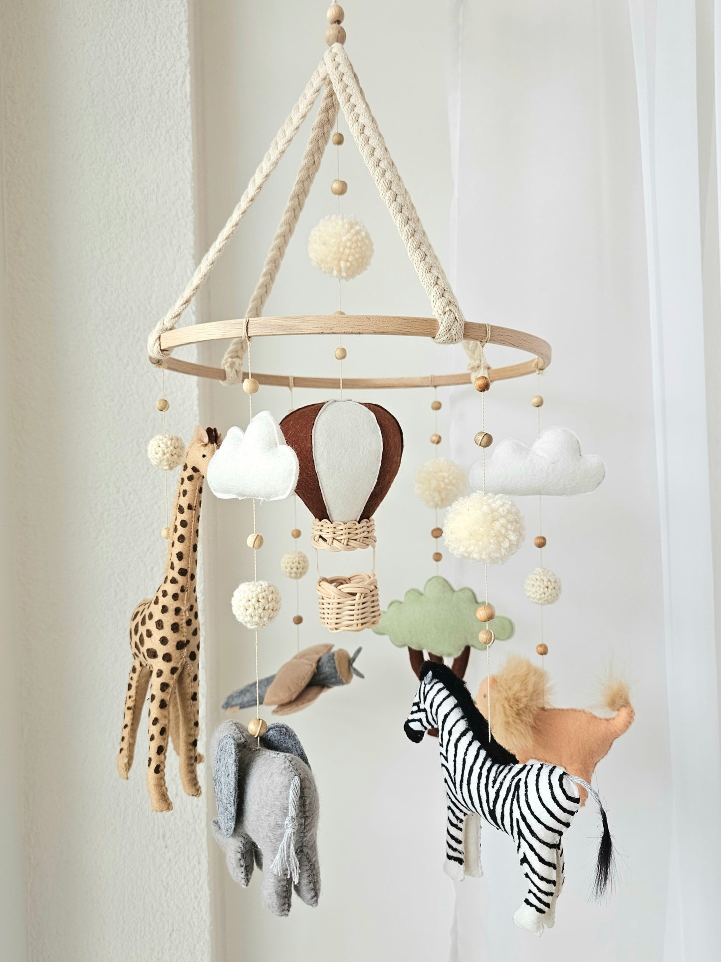 Baby Mobile fliegender Ballon natur