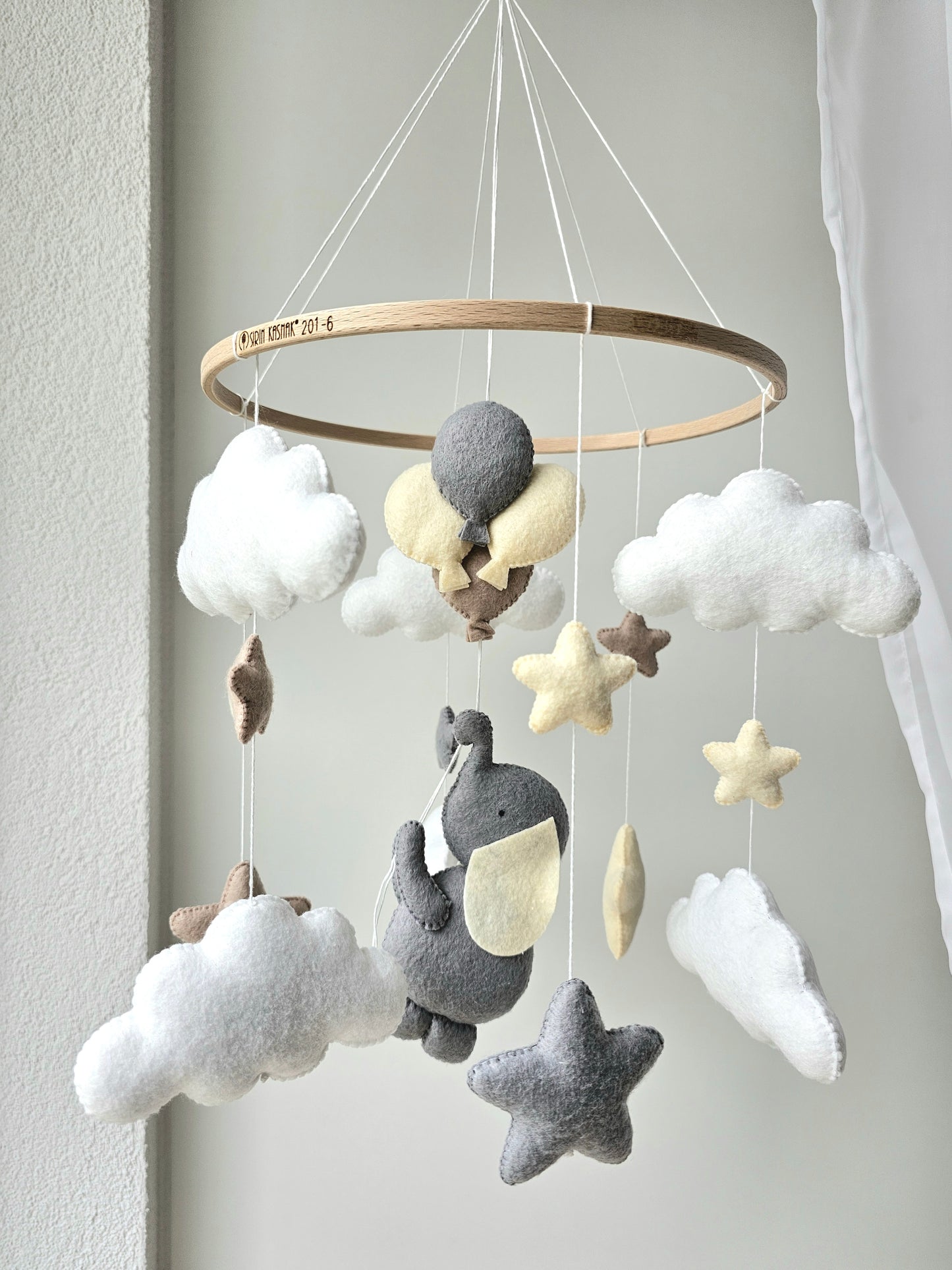 Baby Mobile Elefant hellgelb/grau